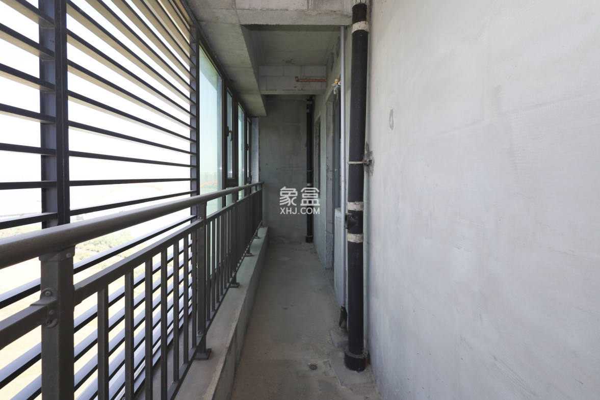 远洋外滩壹号  4室2厅3卫    406.0万 远洋外滩壹号  4室2厅3卫    406.0万阳台