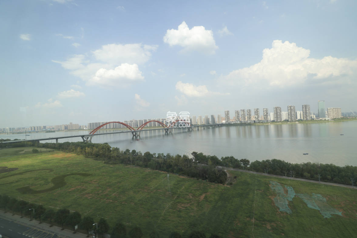 远洋外滩壹号  4室2厅3卫    406.0万 远洋外滩壹号  4室2厅3卫    406.0万其他