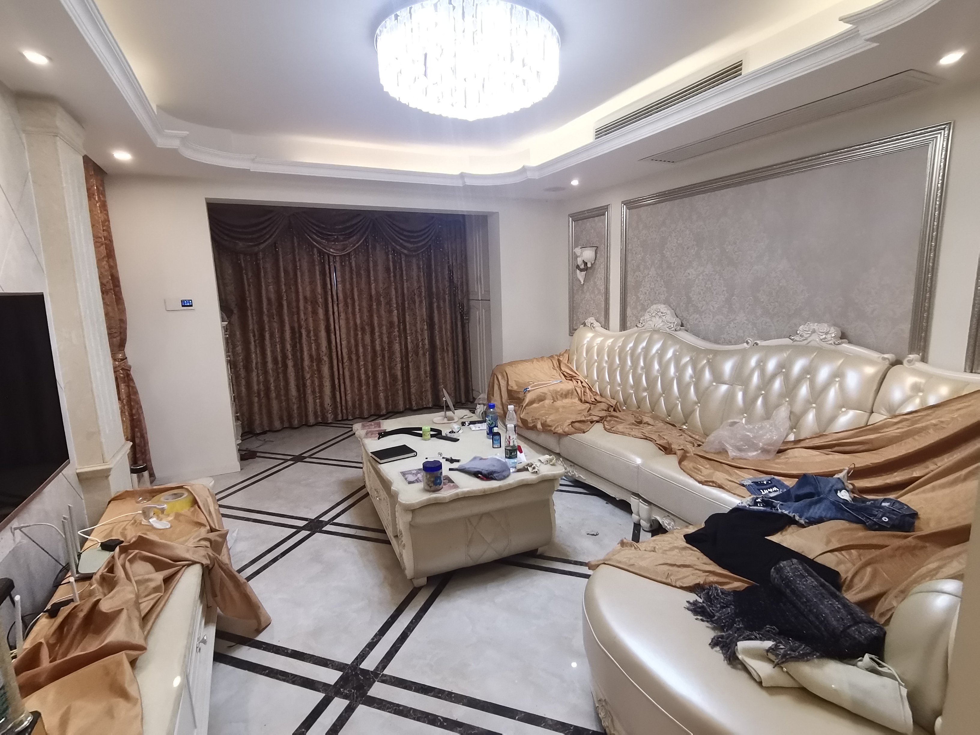 旺城天悦领秀香江  3室2厅2卫    80.0万 旺城天悦领秀香江  3室2厅2卫    80.0万室内图