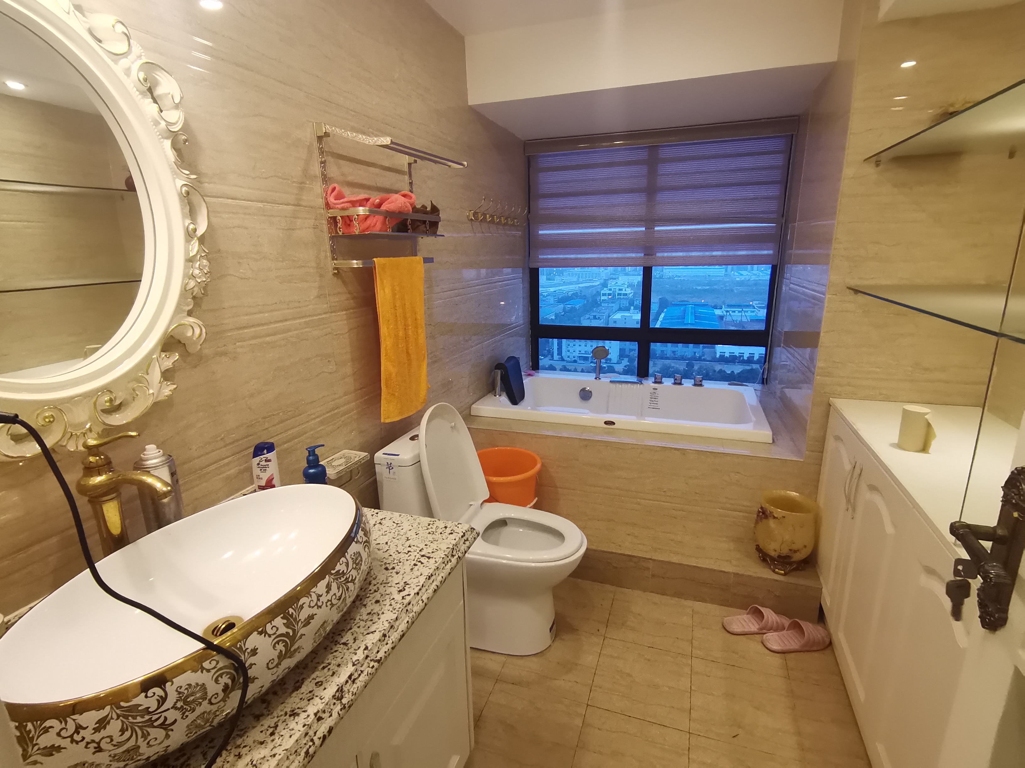 旺城天悦领秀香江  3室2厅2卫    80.0万 旺城天悦领秀香江  3室2厅2卫    80.0万室内图