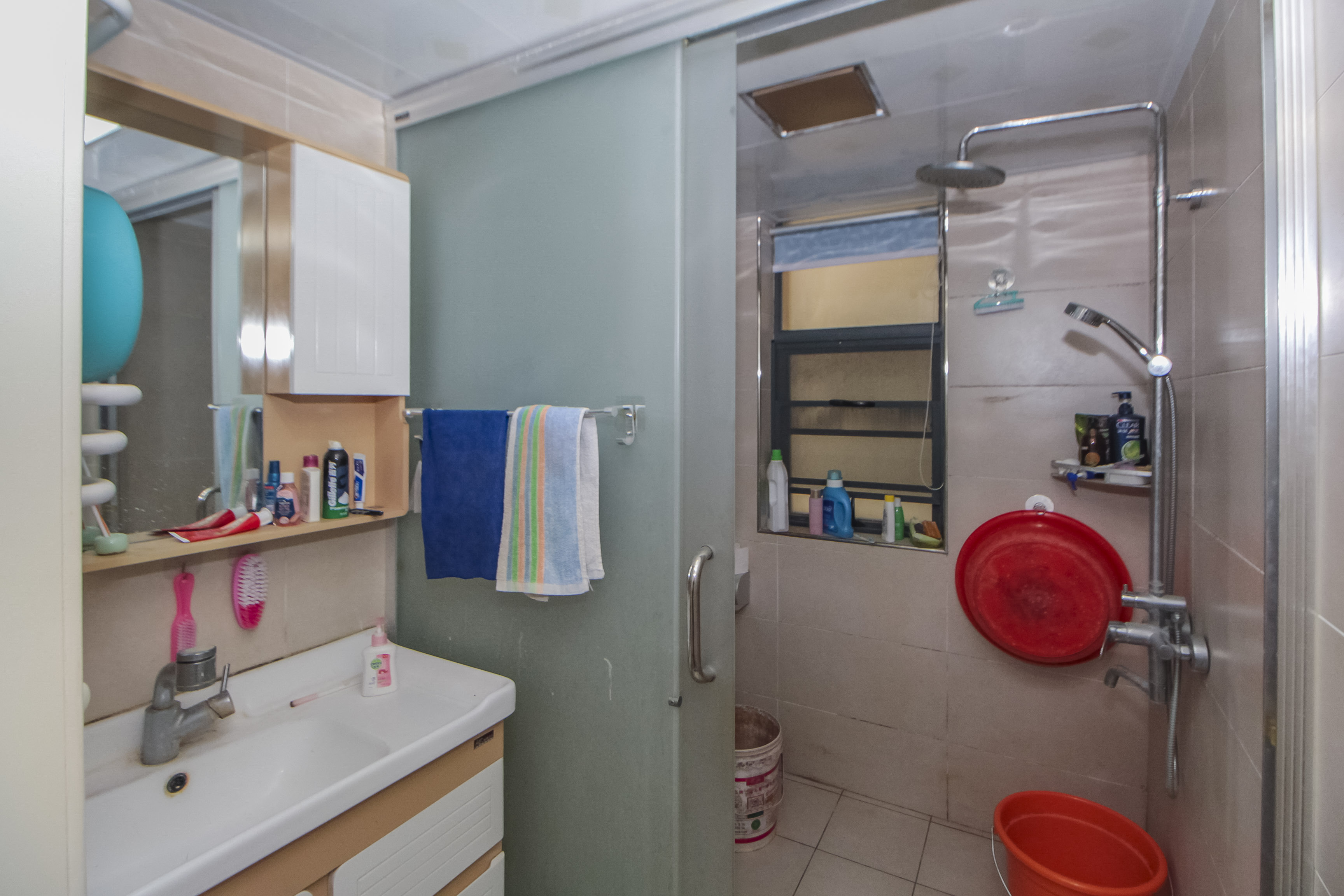 兰亭湾畔  2室2厅1卫    92.8万卫生间