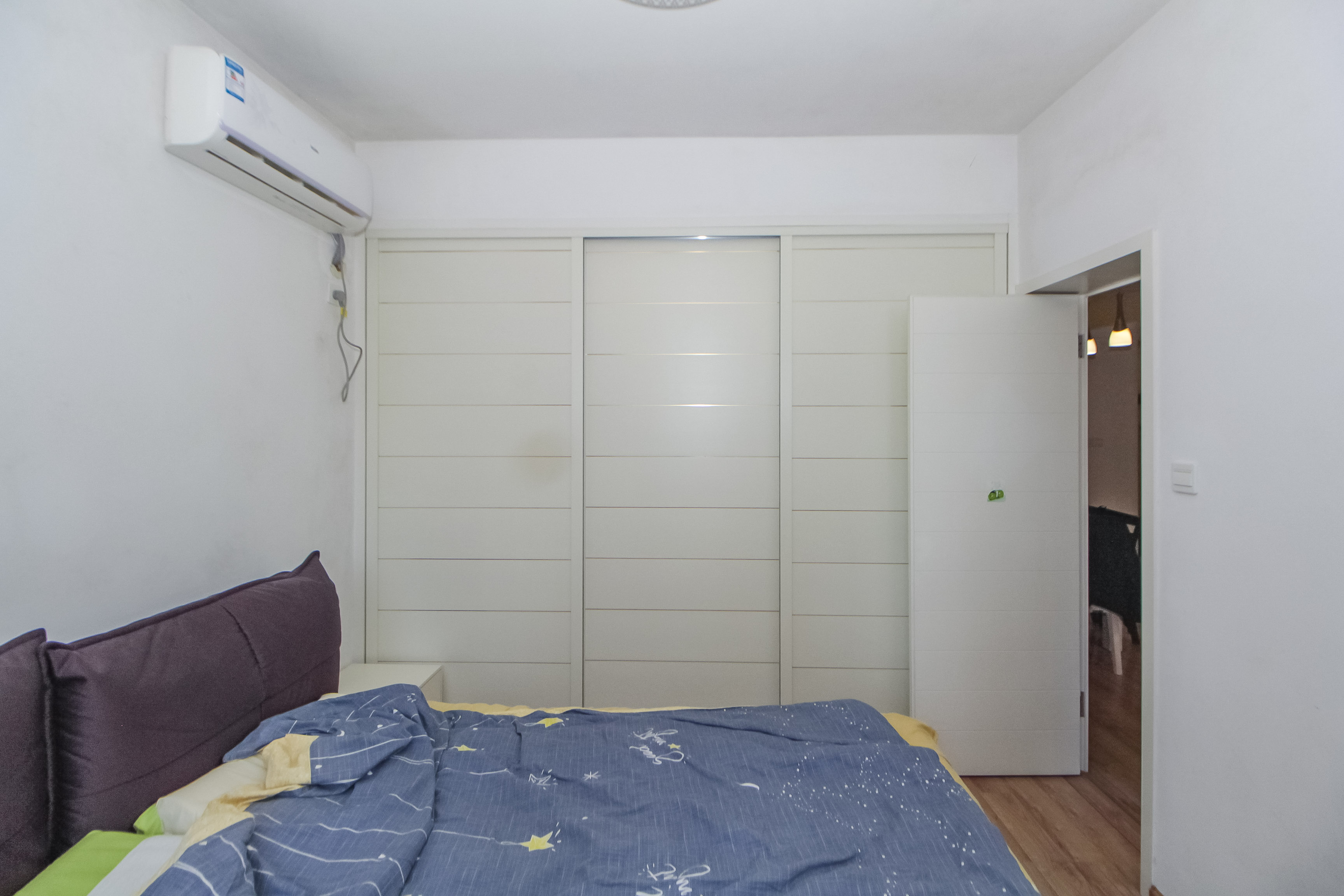 兰亭湾畔  2室2厅1卫    92.8万卧室