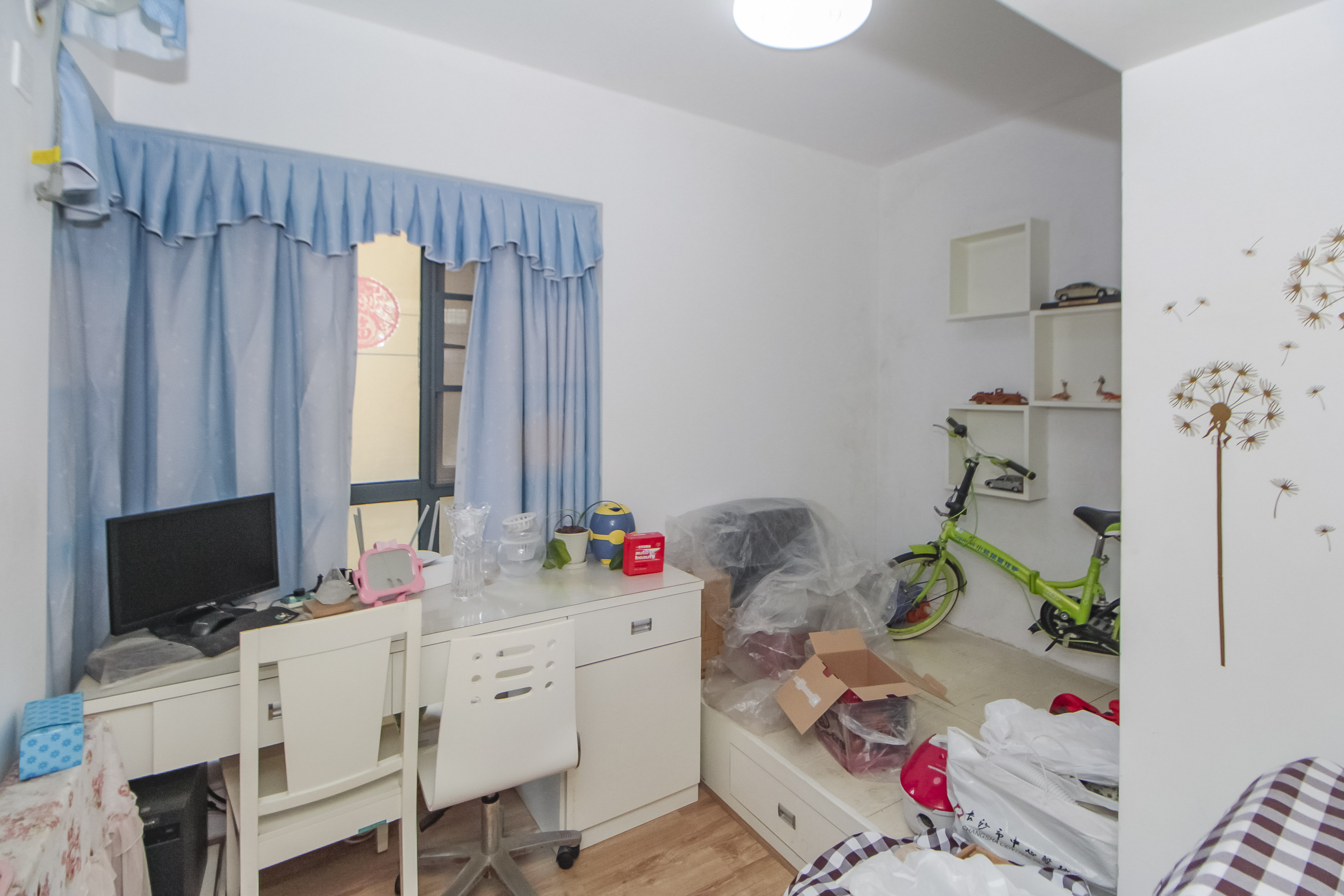 兰亭湾畔  2室2厅1卫    92.8万卧室