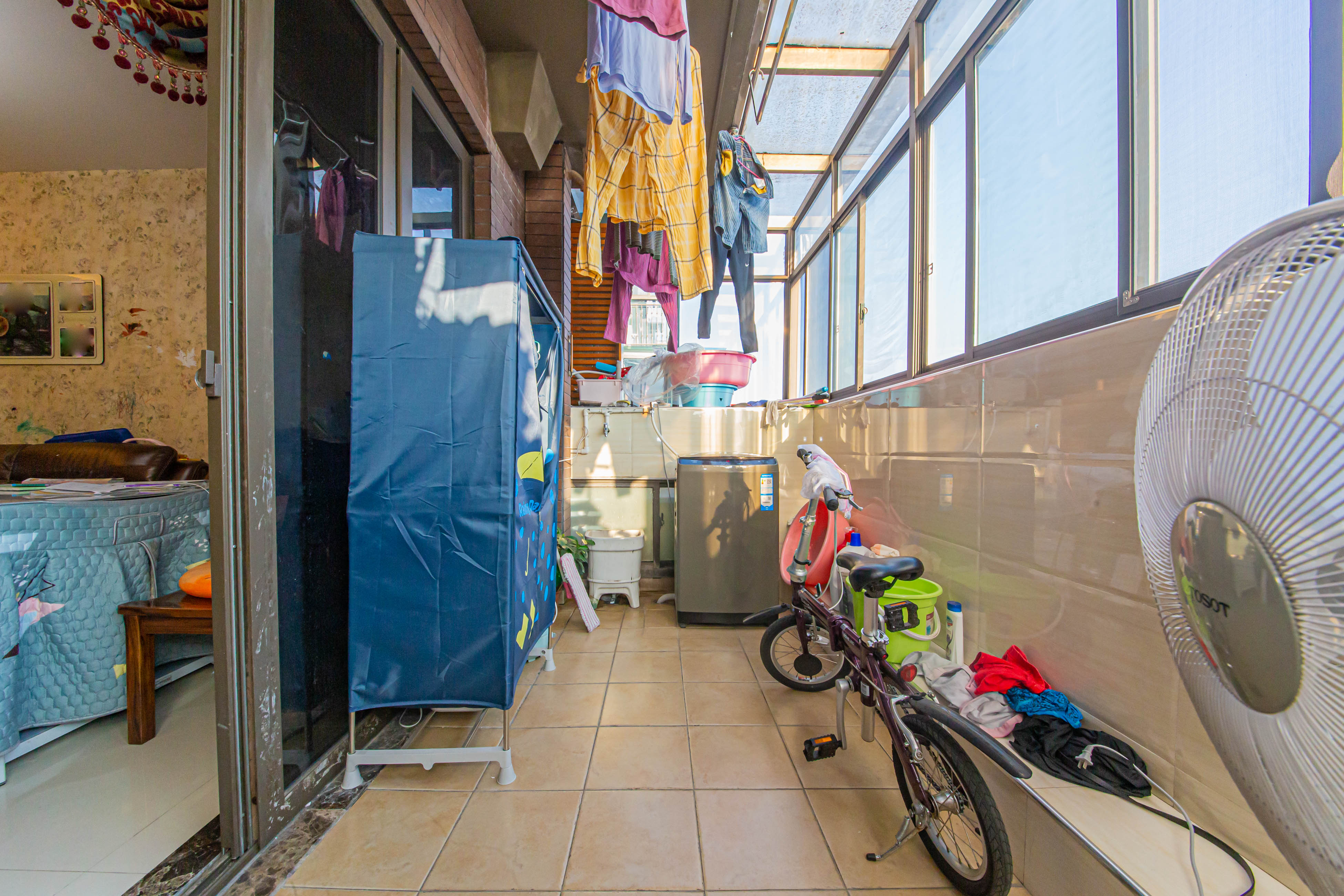 绿地公馆(绿地名邸)  3室2厅1卫    146.0万 绿地公馆(绿地名邸)  3室2厅1卫    146.0万阳台