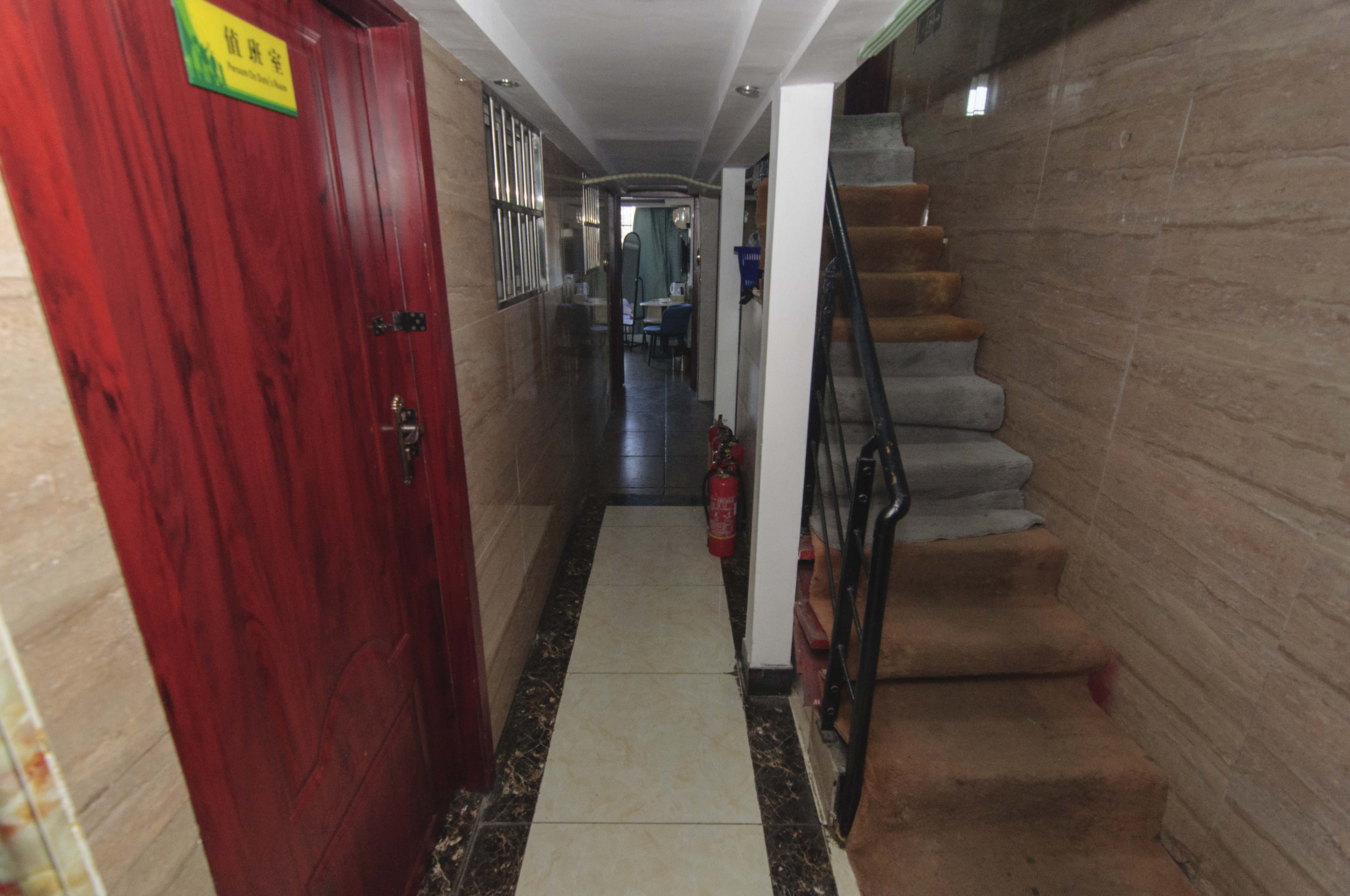 城市经典  6室3厅3卫    185.5万其他