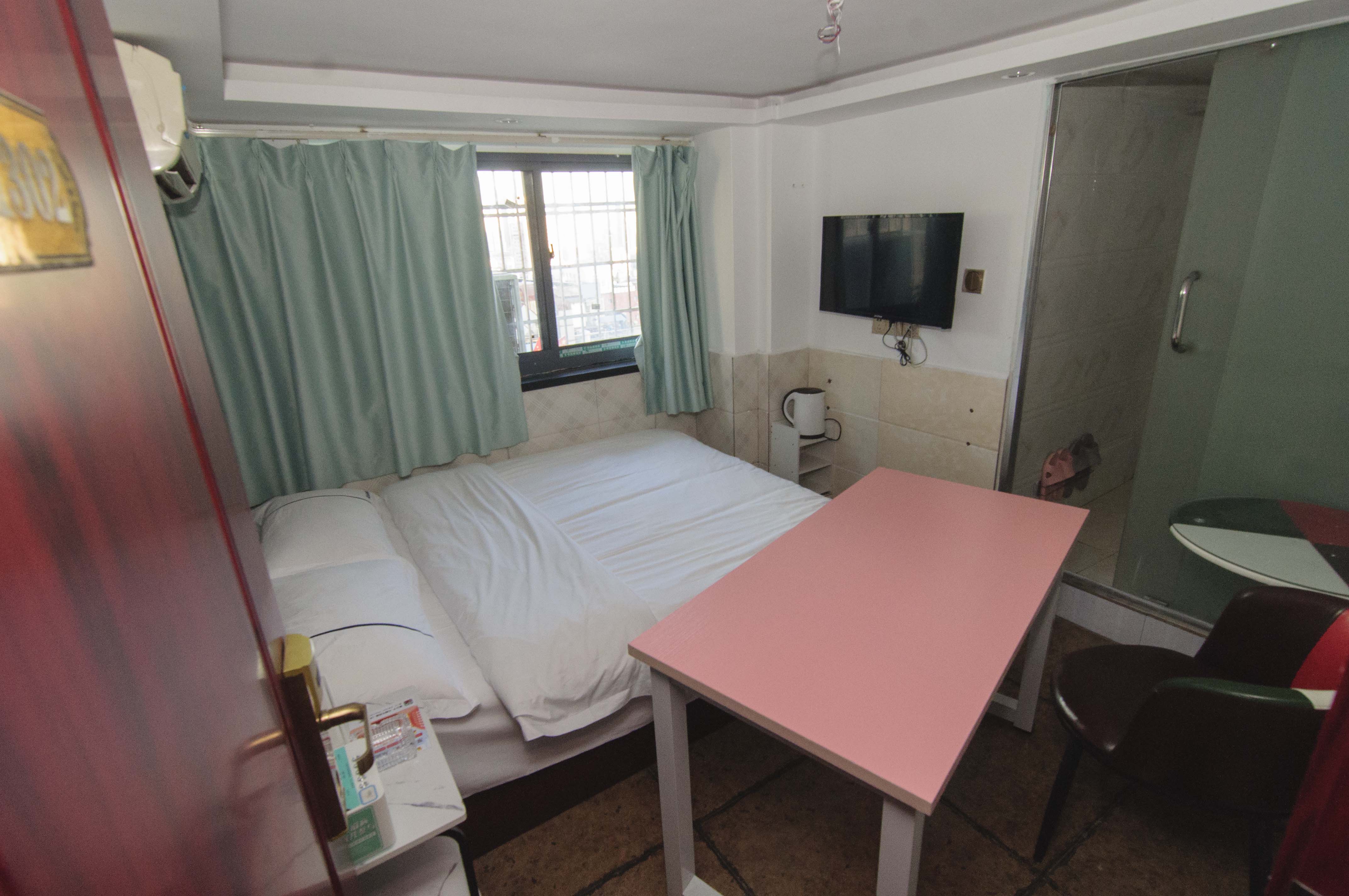 城市经典  6室3厅3卫    185.5万其他