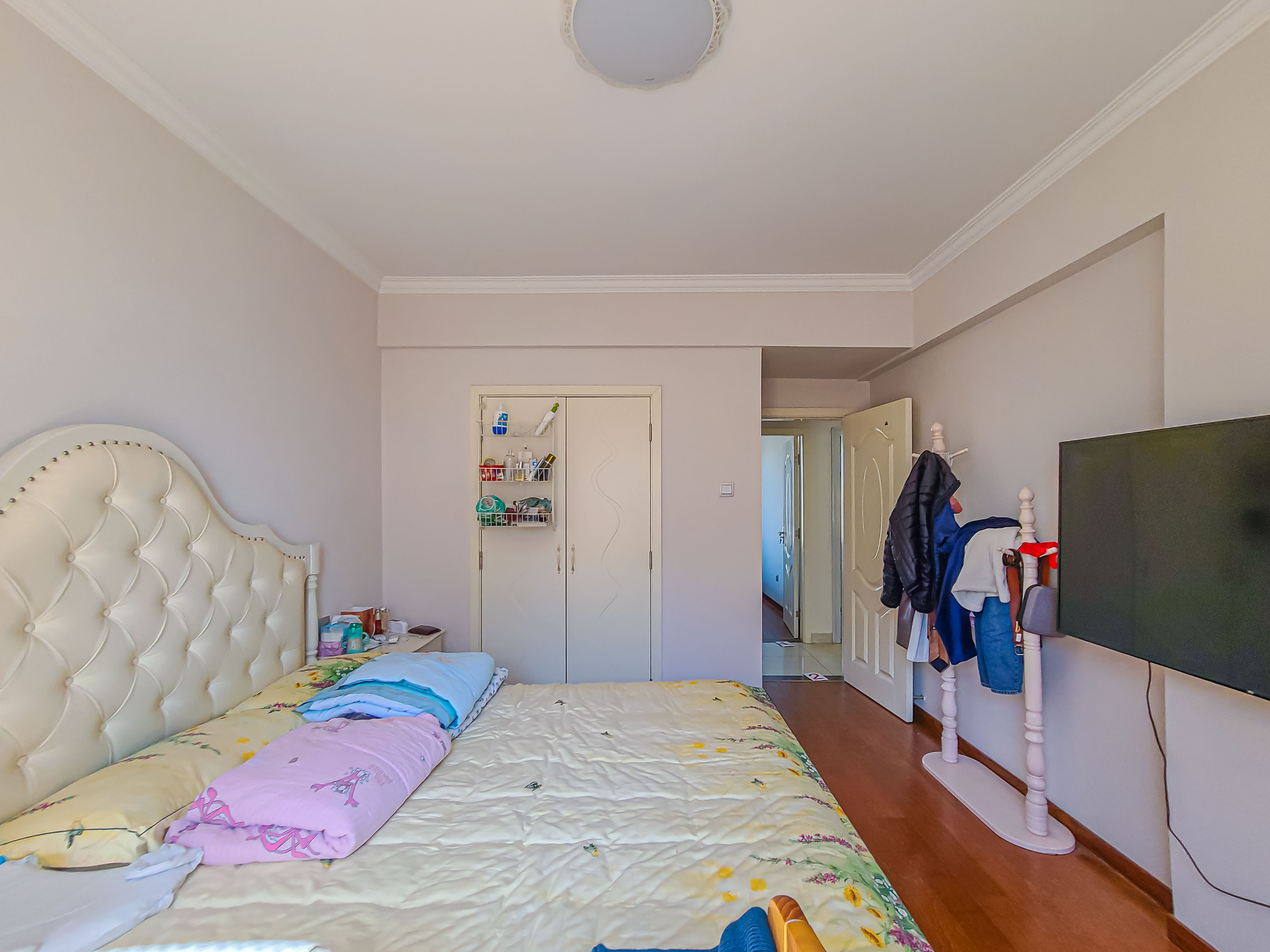 华润五彩城  3室2厅1卫    116.0万卧室