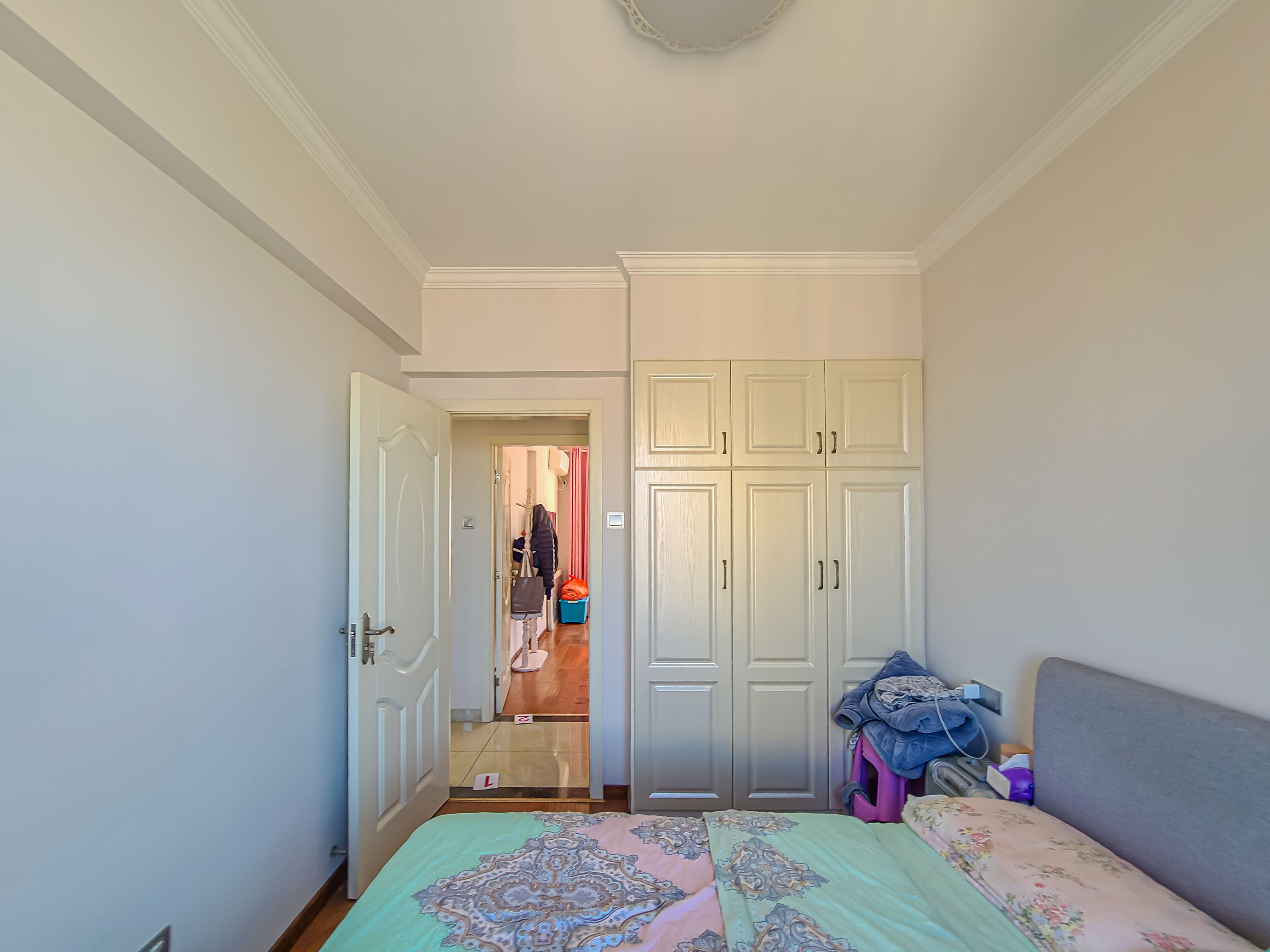 华润五彩城  3室2厅1卫    116.0万卧室