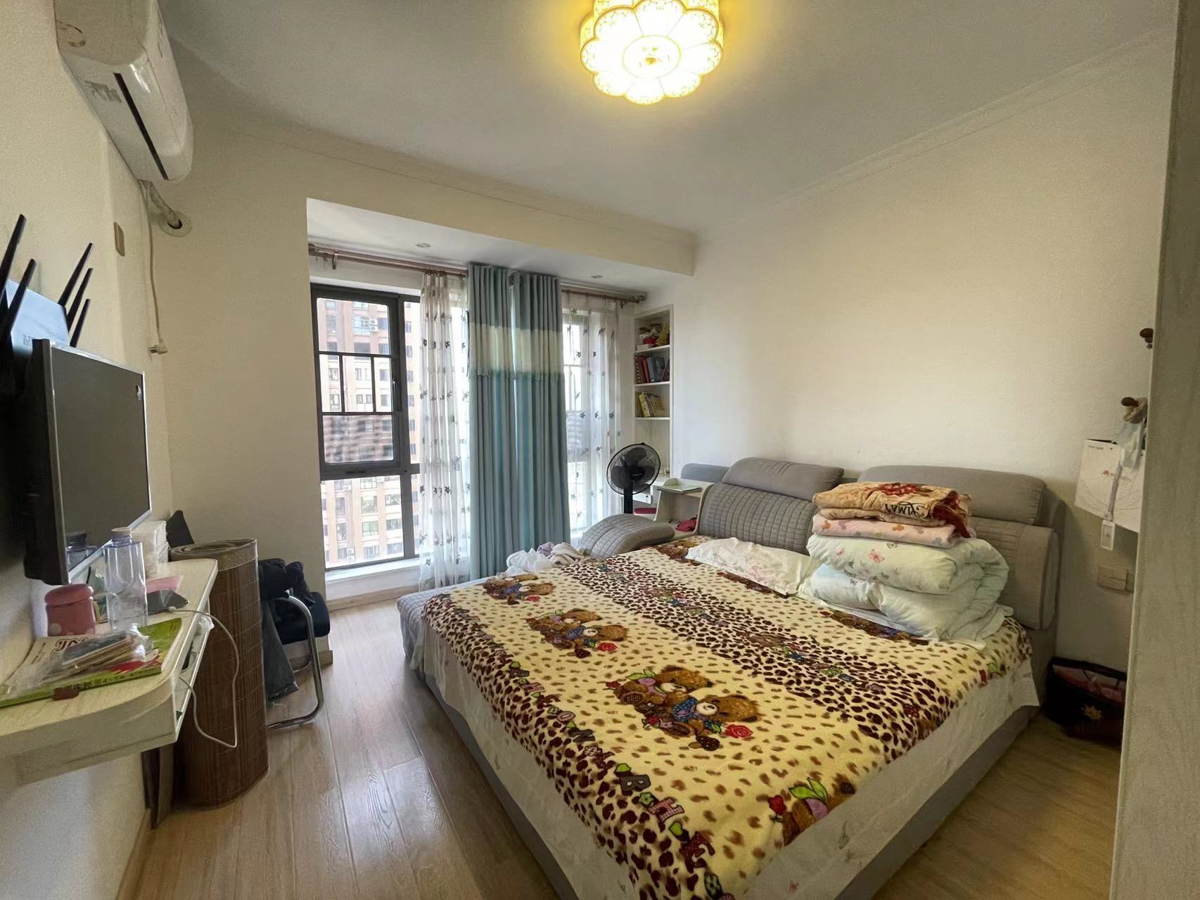 凯旋名门人民中路1006号 3室2厅2卫 82.0万 凯旋名门人民中路1006号 3室2厅2卫 82.0万室内图