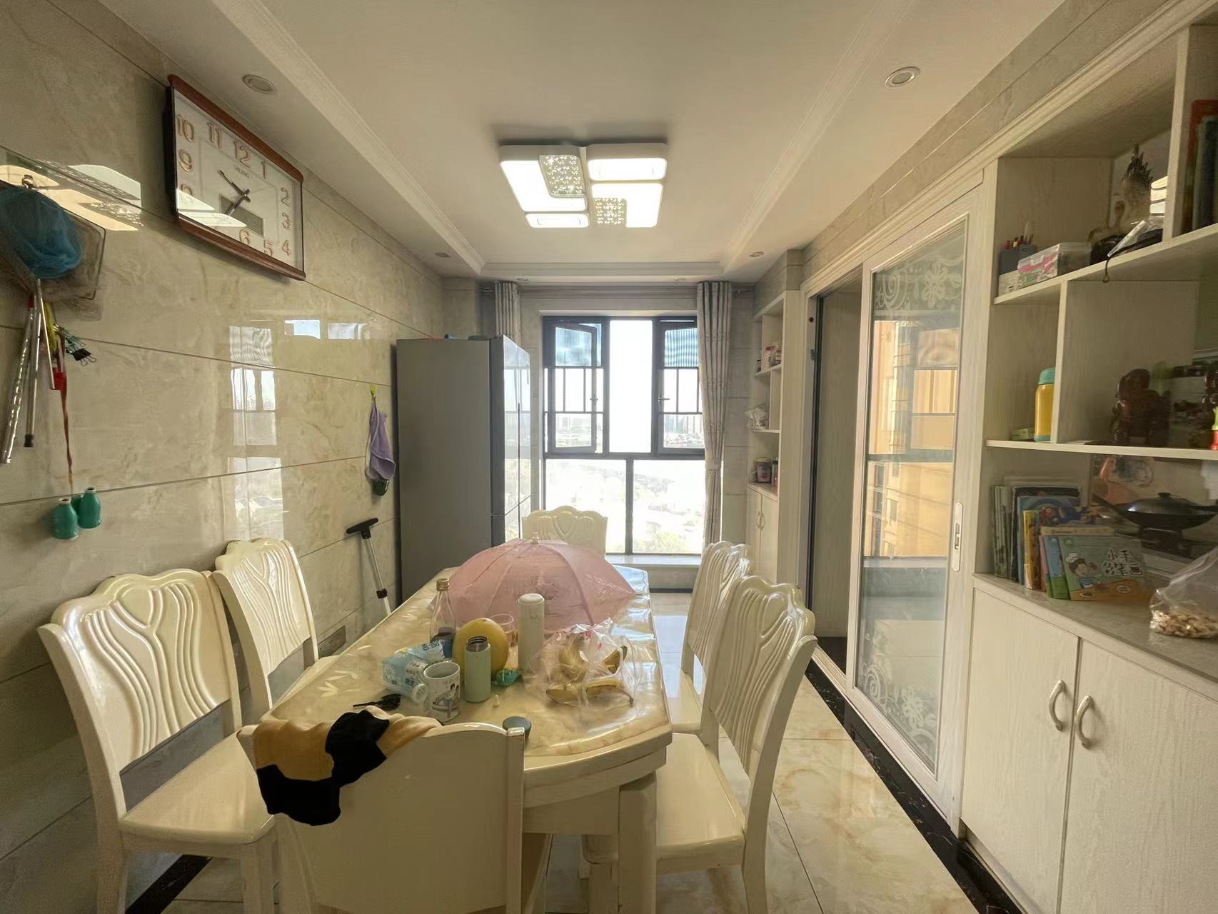 凯旋名门人民中路1006号 3室2厅2卫 82.0万 凯旋名门人民中路1006号 3室2厅2卫 82.0万室内图