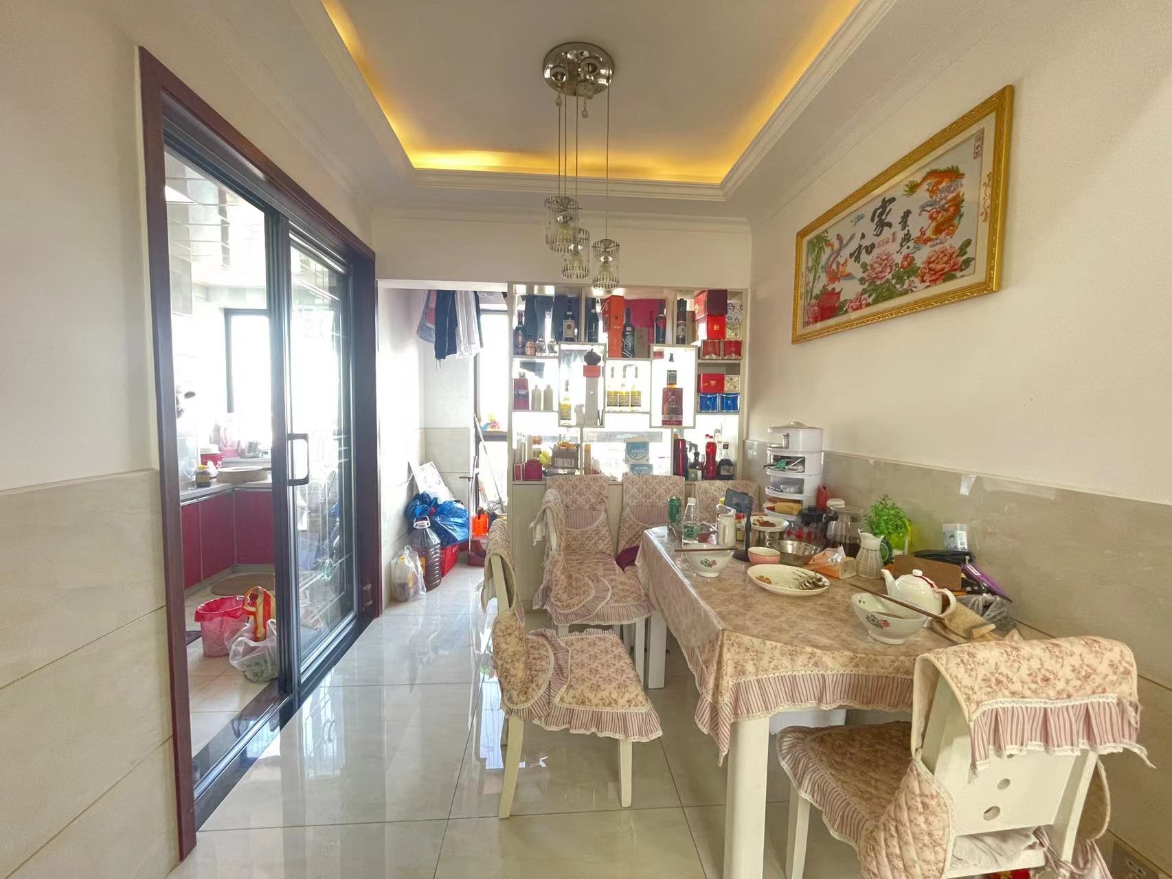 凯旋名门人民中路1006号 3室2厅2卫 80.0万 凯旋名门人民中路1006号 3室2厅2卫 80.0万室内图