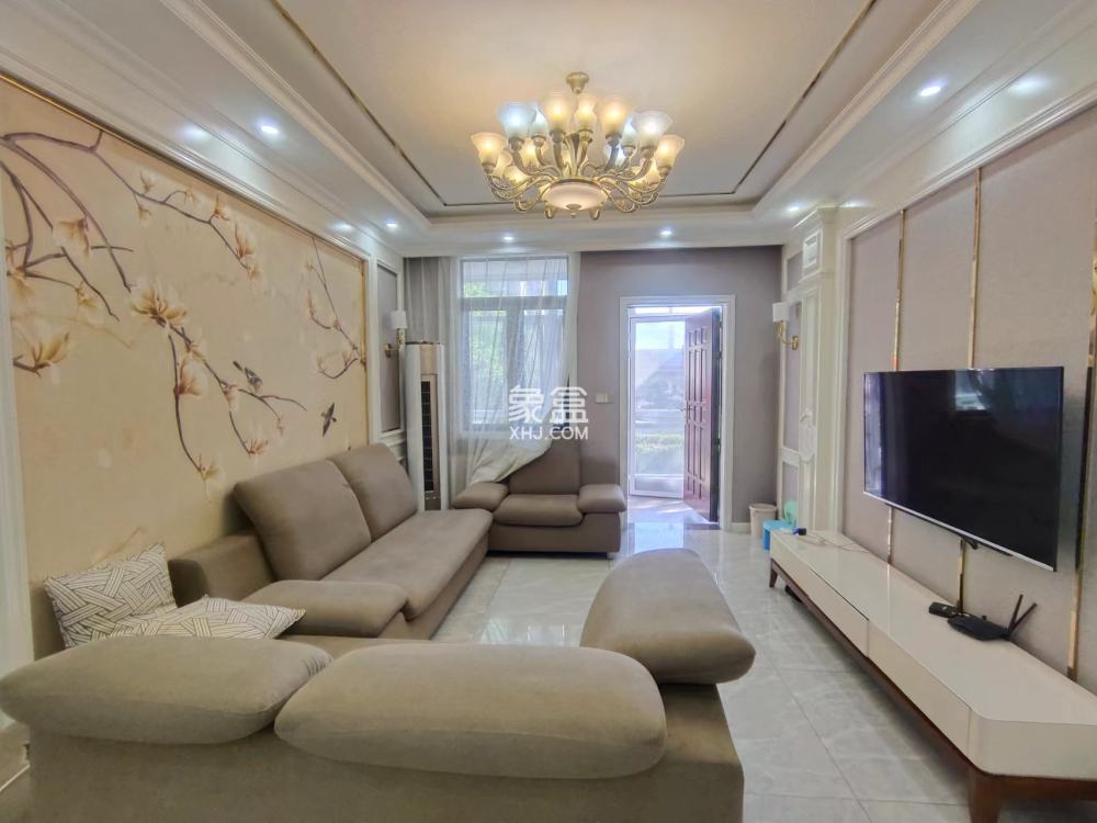 恒大华府  3室2厅2卫   105.00万