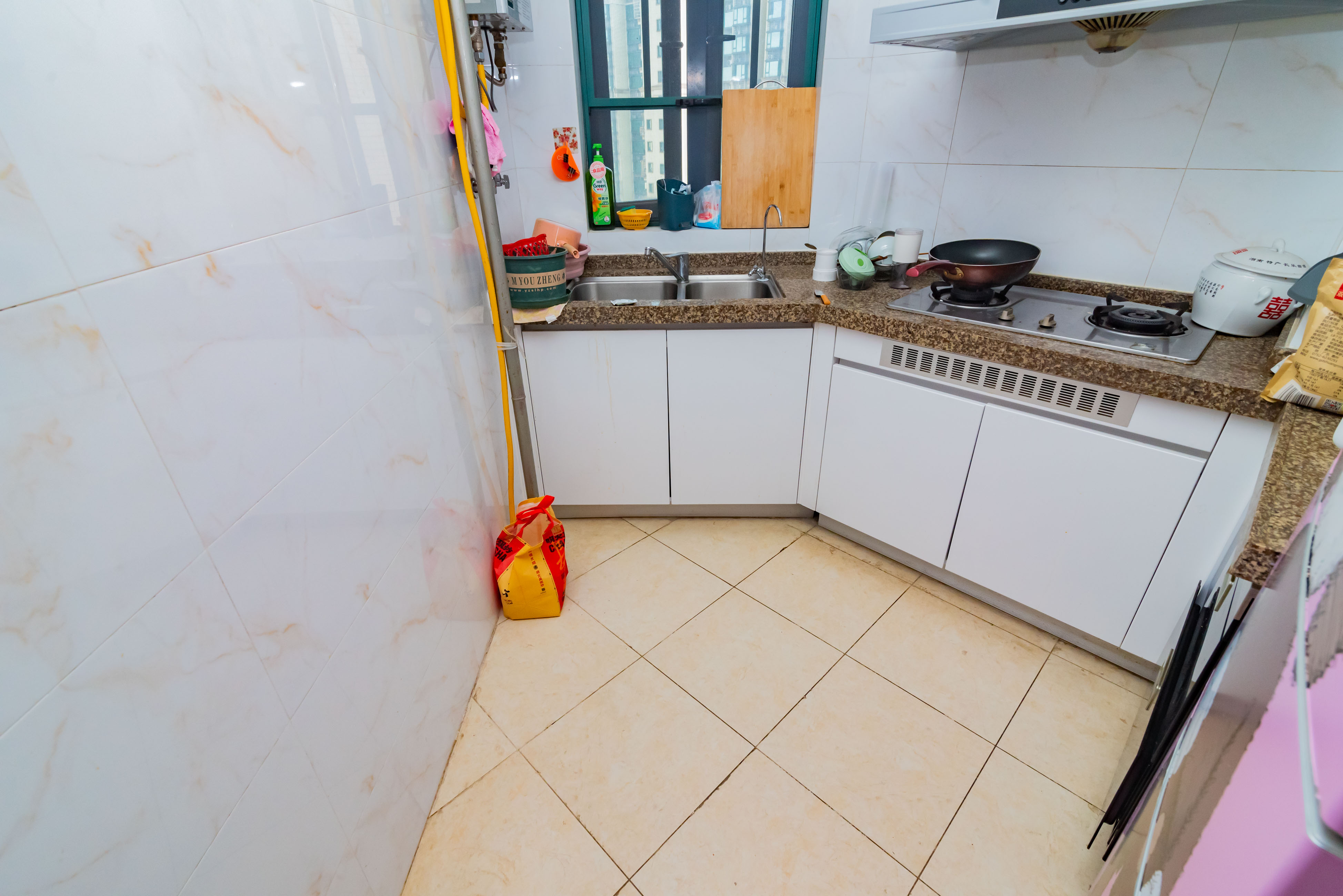 恒大雅苑  2室1厅1卫    91.9万卫生间