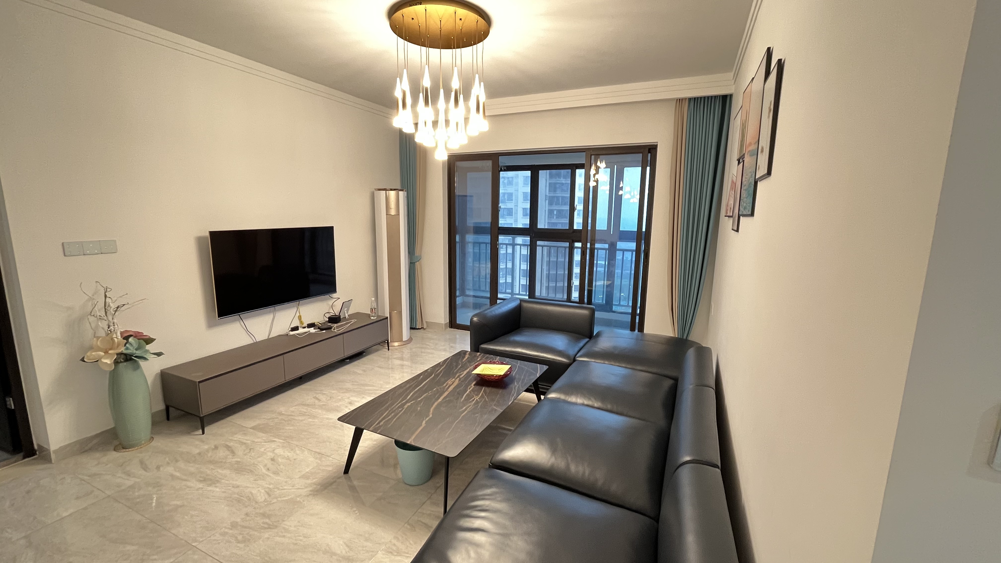 东部美的城 4室2厅2卫 108.0万 东部美的城 4室2厅2卫 108.0万室内图