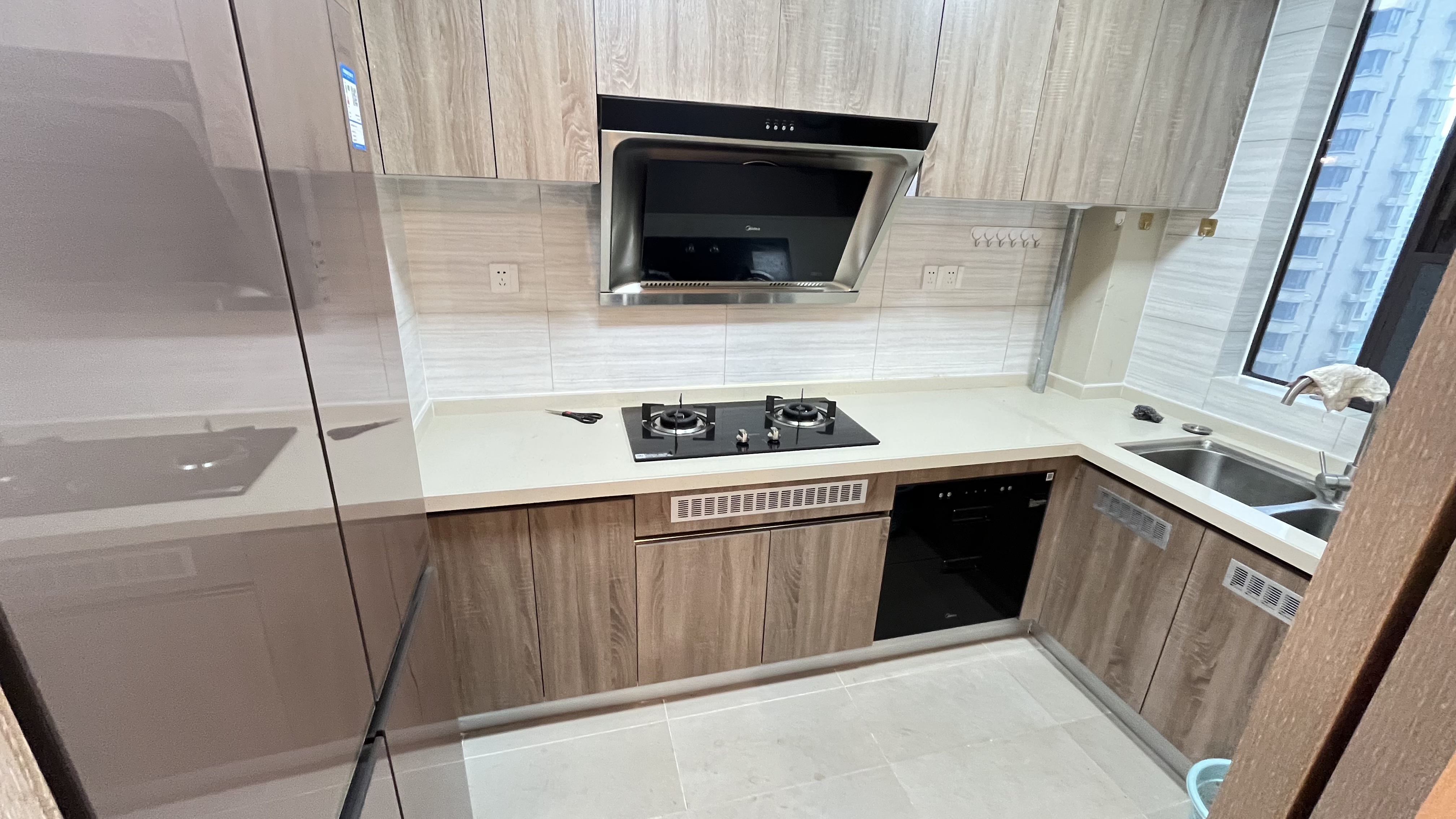 东部美的城 4室2厅2卫 108.0万 东部美的城 4室2厅2卫 108.0万室内图