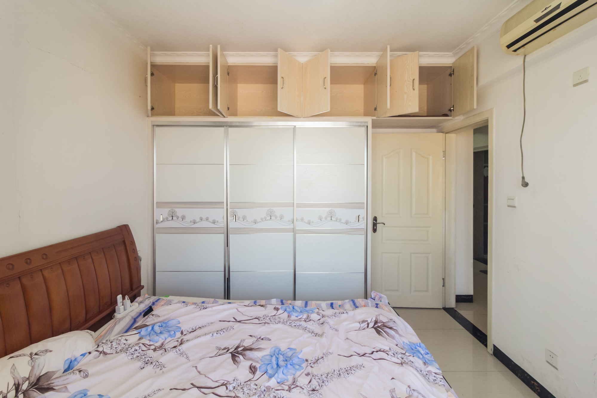 深业睿城 2室1厅1卫 33.8万 深业睿城 2室1厅1卫 33.8万卧室