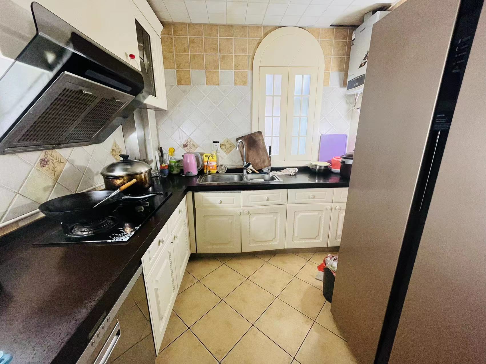 九天国际  3室2厅2卫    85.8万 九天国际  3室2厅2卫    85.8万室内图