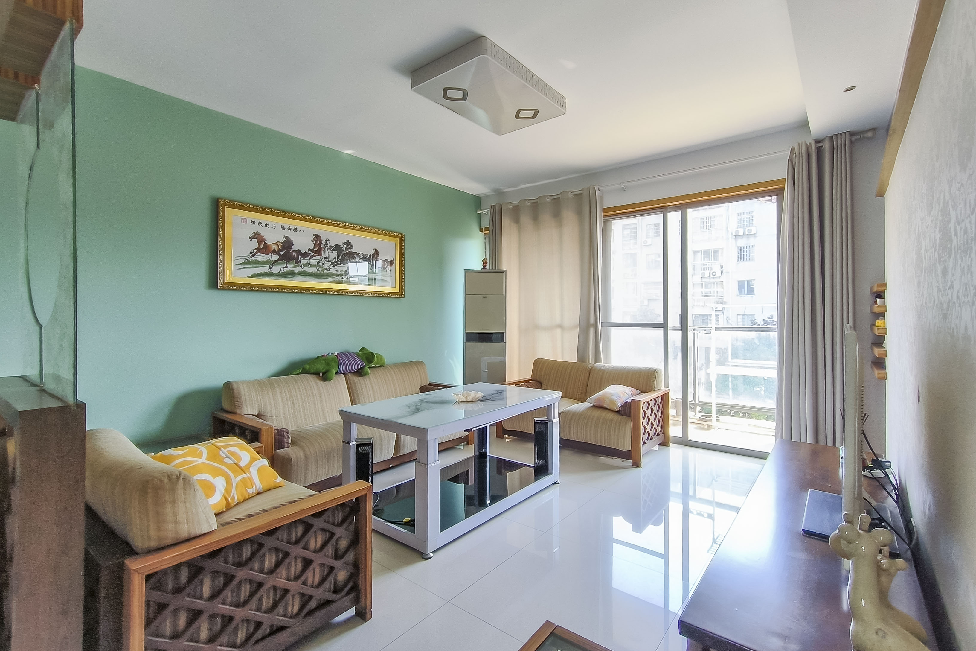 阳光100二期 3室2厅1卫 126.00万 阳光100二期 3室2厅1卫 126.00万客厅