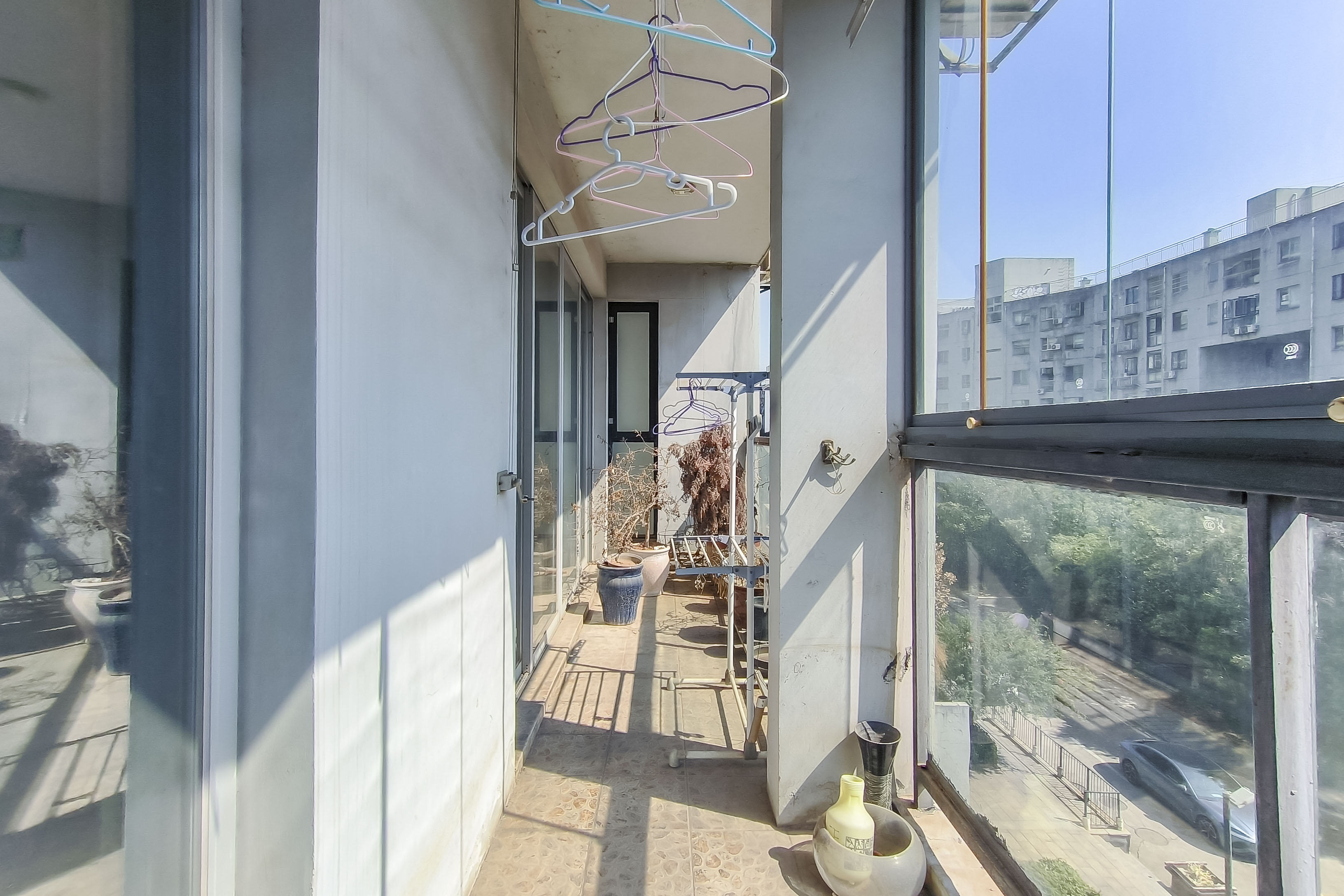 阳光100二期 3室2厅1卫 126.00万 阳光100二期 3室2厅1卫 126.00万阳台