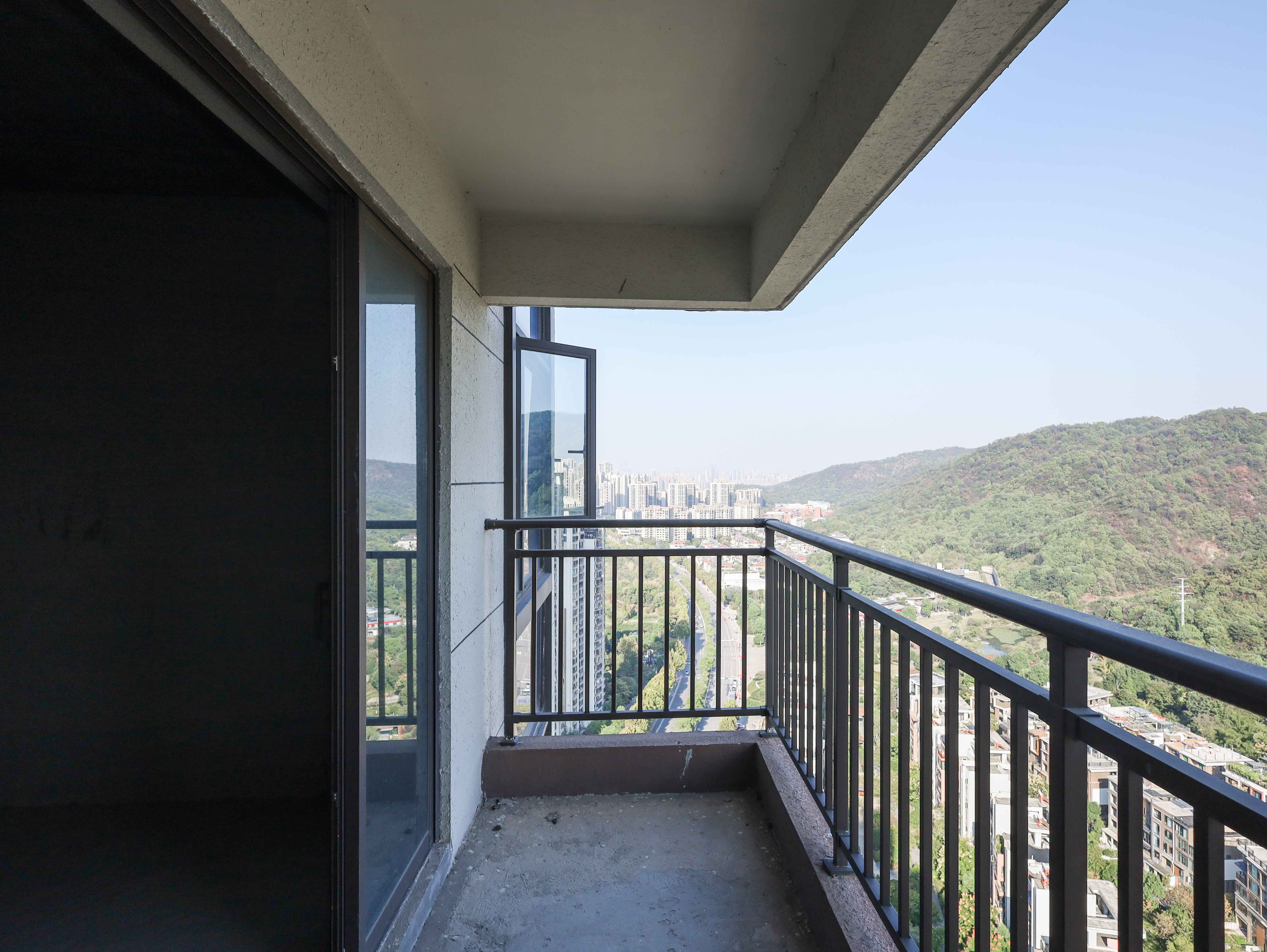 佳兆业云顶梅溪湖（佳兆业梅溪荟）  3室2厅2卫    190.0万其他