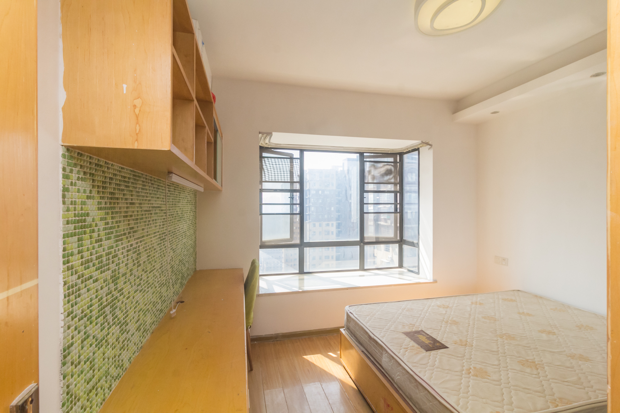 中国铁建国际城一期  2室2厅1卫    38.8万 中国铁建国际城一期  2室2厅1卫    38.8万卧室