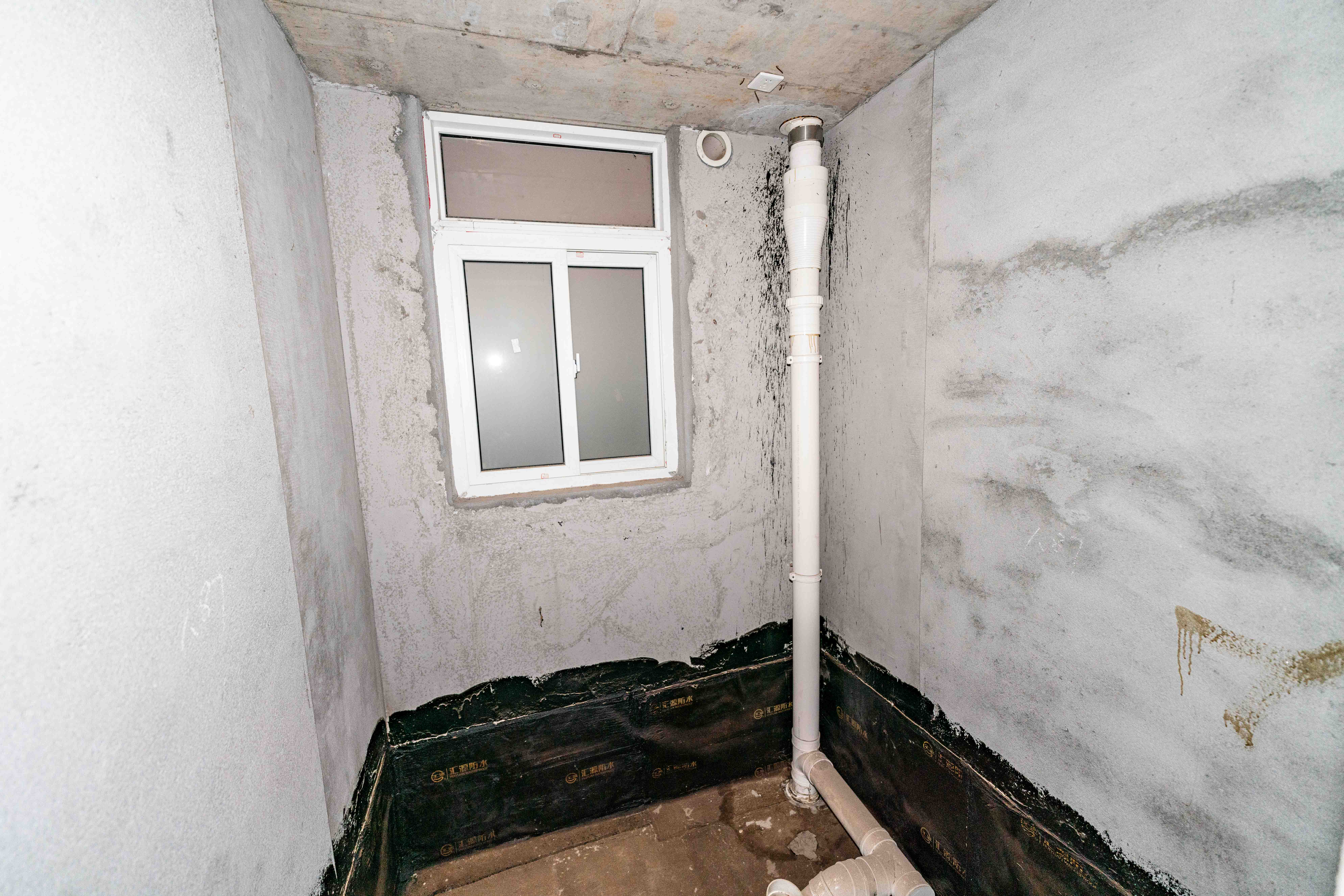 鑫天格林香山  3室2厅1卫    41.8万 鑫天格林香山  3室2厅1卫    41.8万卫生间