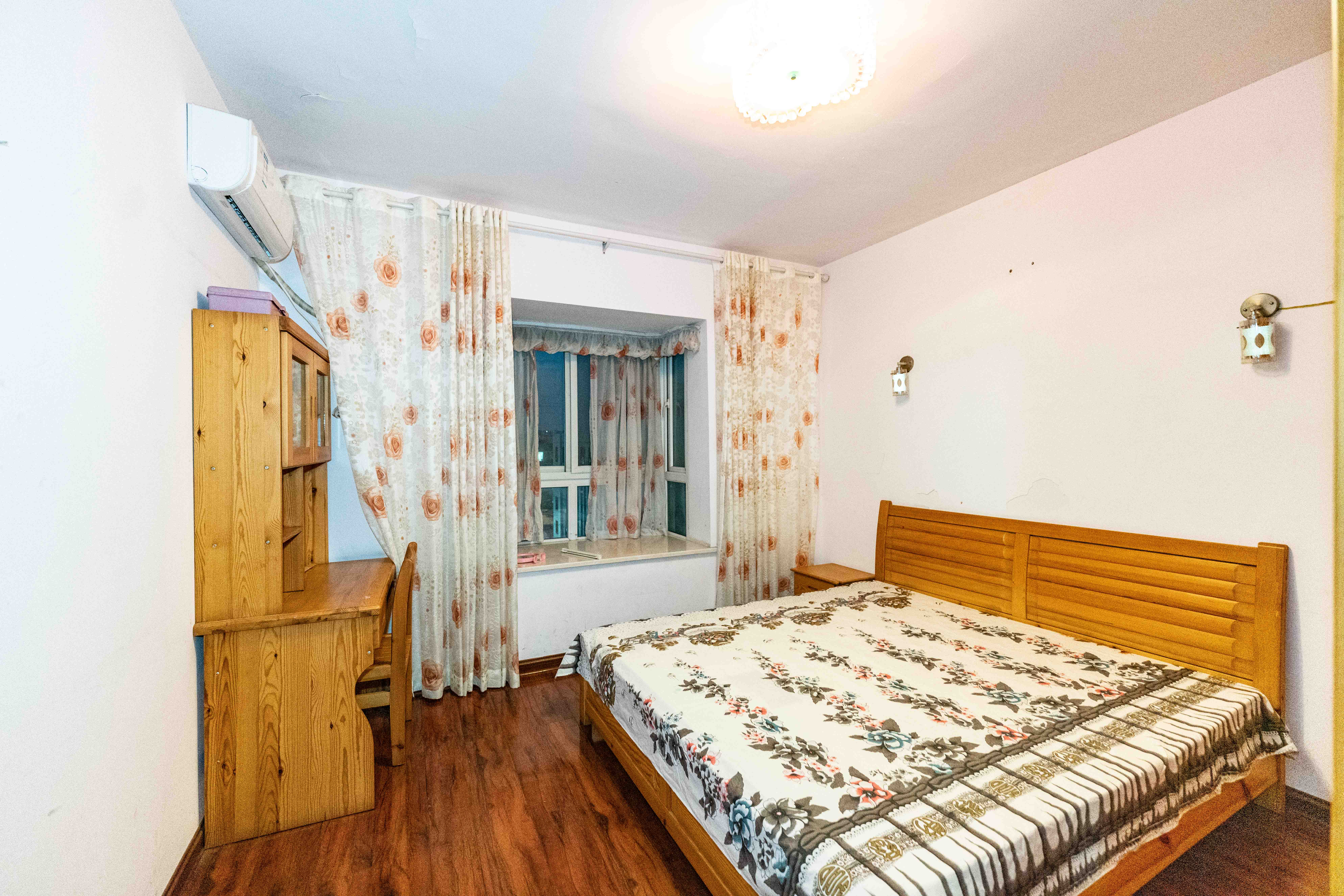 鑫天山城明珠 3室2厅2卫 51.80万 鑫天山城明珠 3室2厅2卫 51.80万卧室