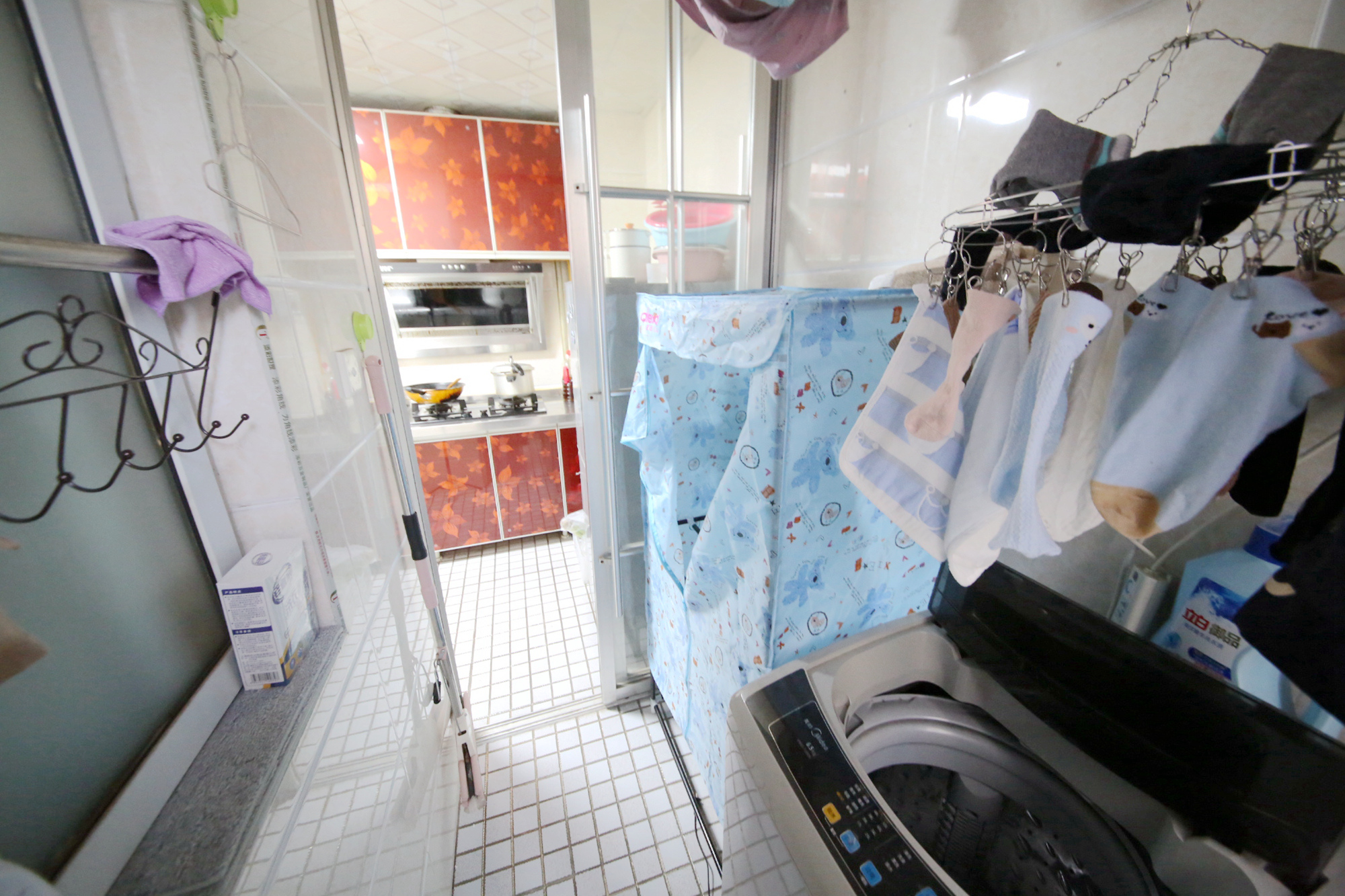 一品嘉庭  2室2厅1卫   72.00万阳台
