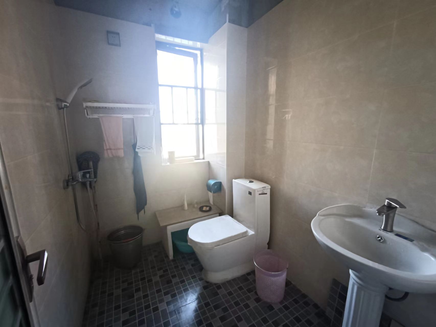 文化园三期 3室2厅1卫 82.0万 文化园三期 3室2厅1卫 82.0万室内图