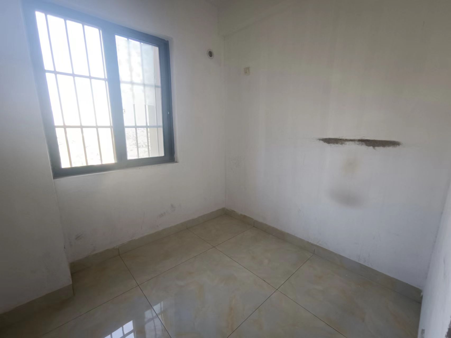 文化园三期 3室2厅1卫 82.0万 文化园三期 3室2厅1卫 82.0万室内图