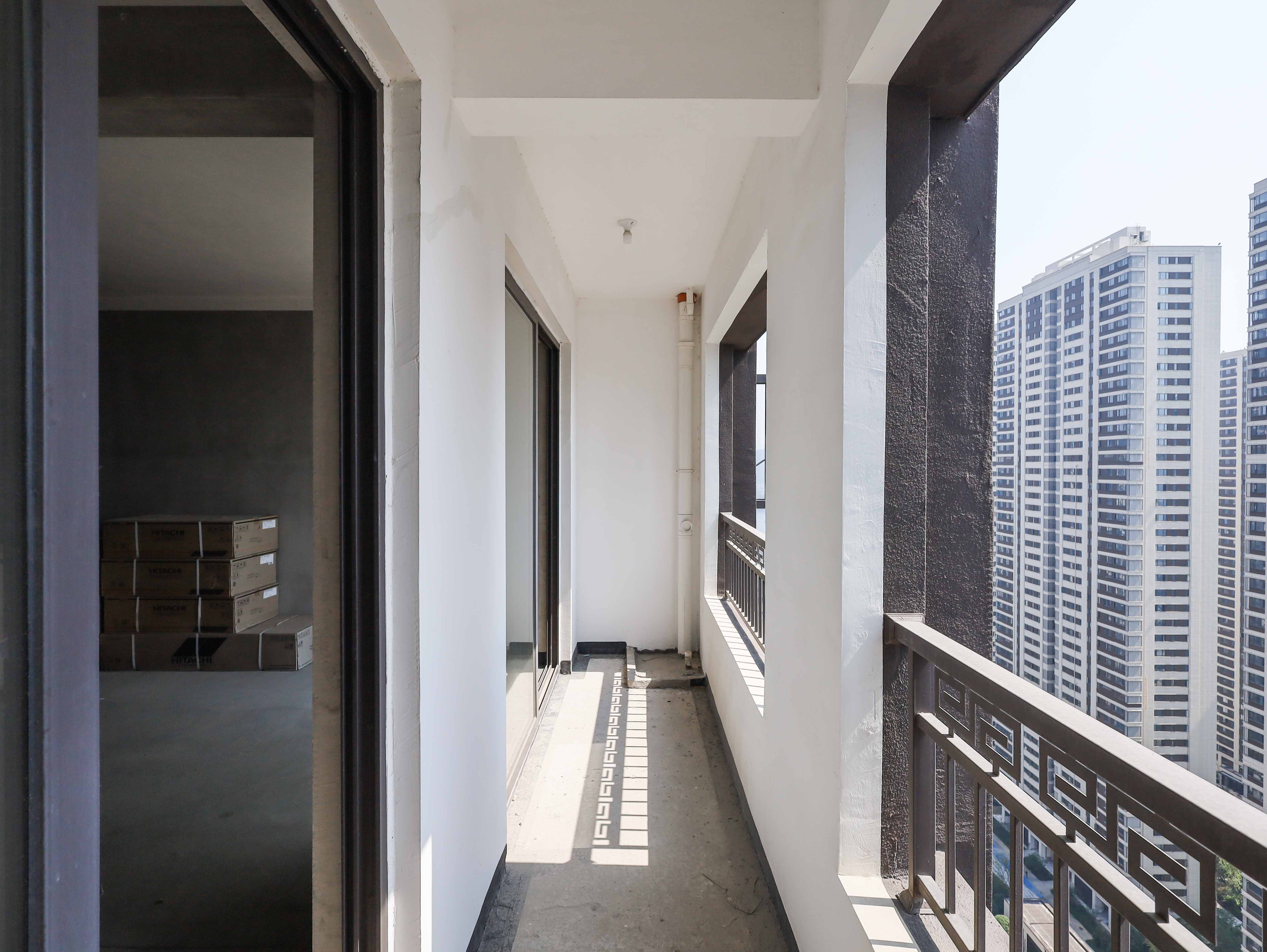 建发央著  3室2厅2卫   139.00万其他