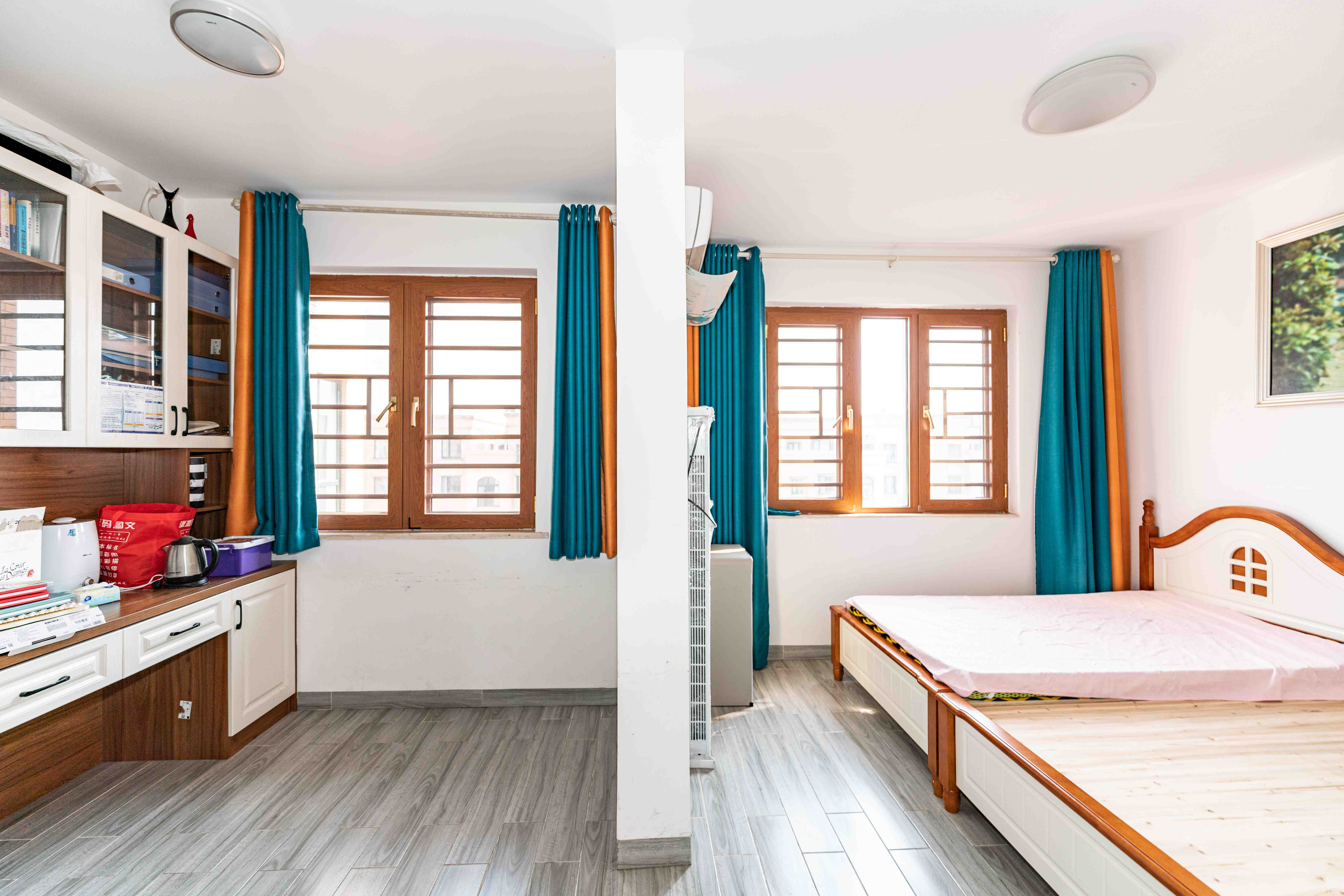 丽发新城  5室2厅4卫    170.0万卧室