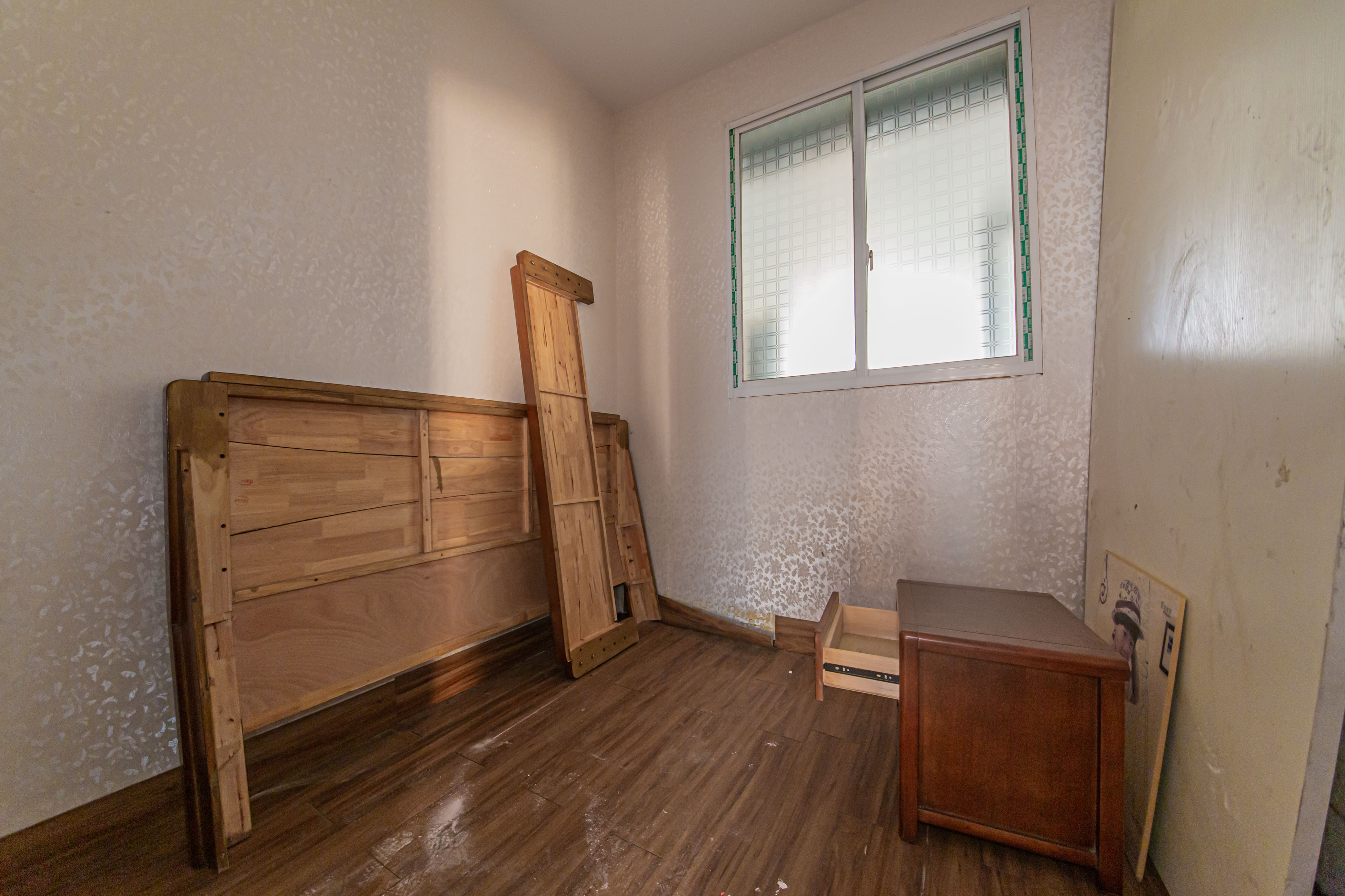 天城湖光山色  4室2厅2卫    135.0万 天城湖光山色  4室2厅2卫    135.0万阳台