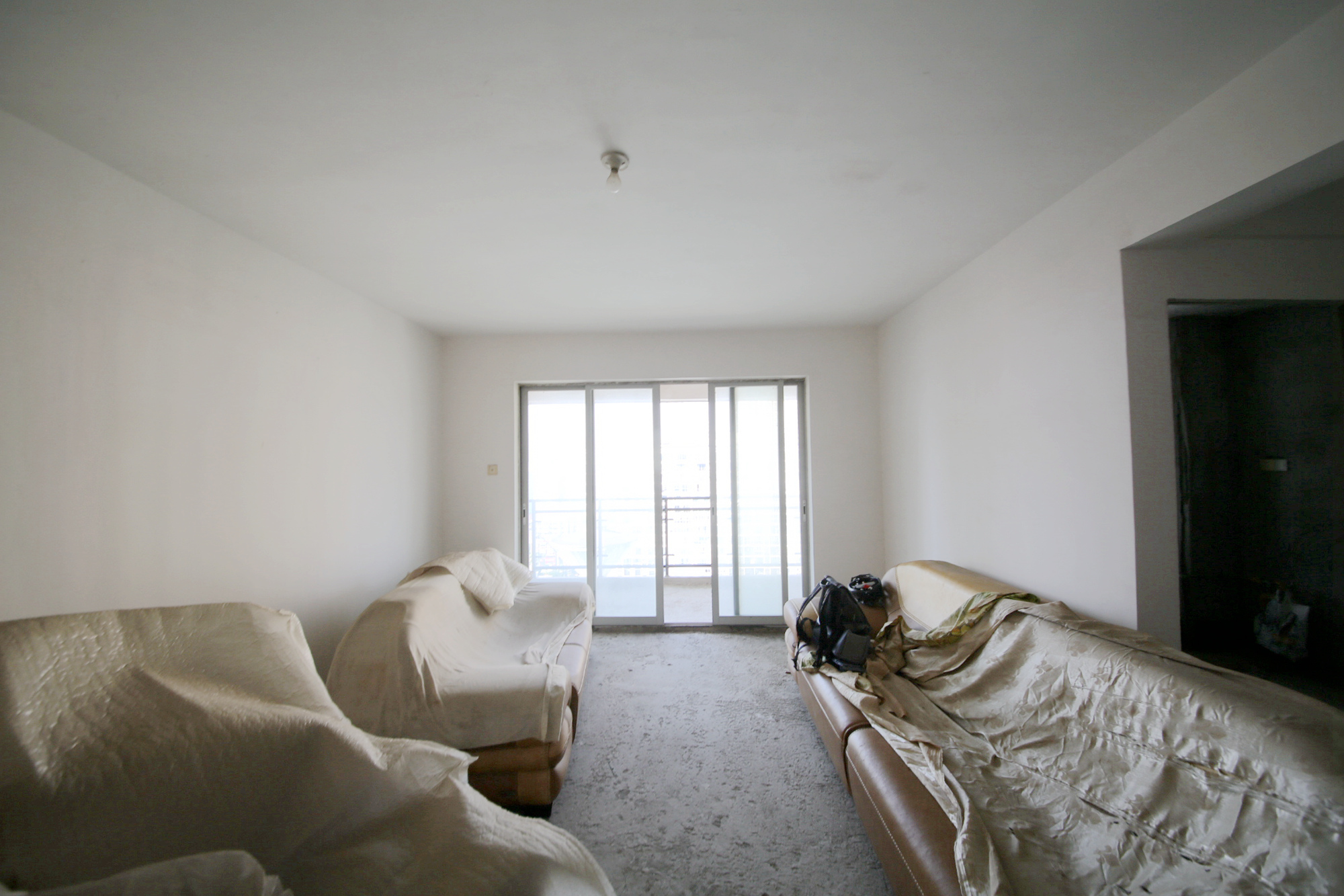 金龙苑 3室2厅2卫 100.0万 金龙苑 3室2厅2卫 100.0万客厅