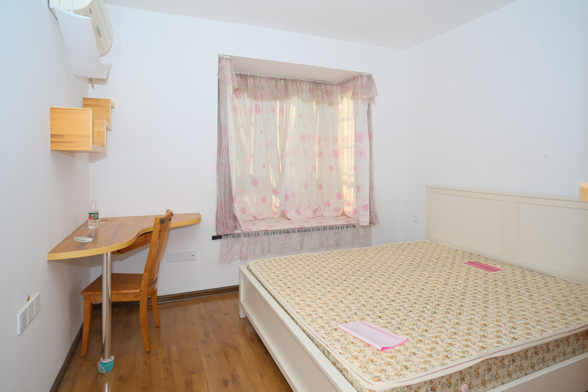 长丰星城 3室2厅1卫 62.0万 长丰星城 3室2厅1卫 62.0万卧室