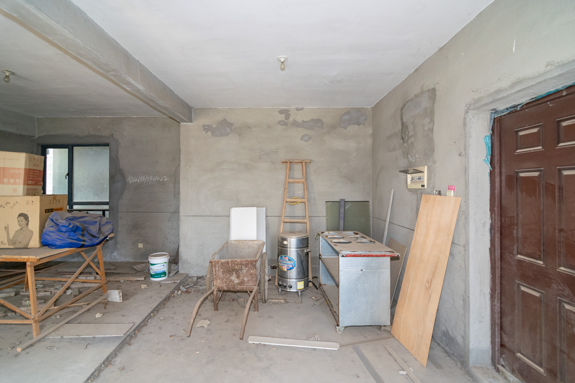 勤诚达新界  7室2厅2卫    145.0万其他