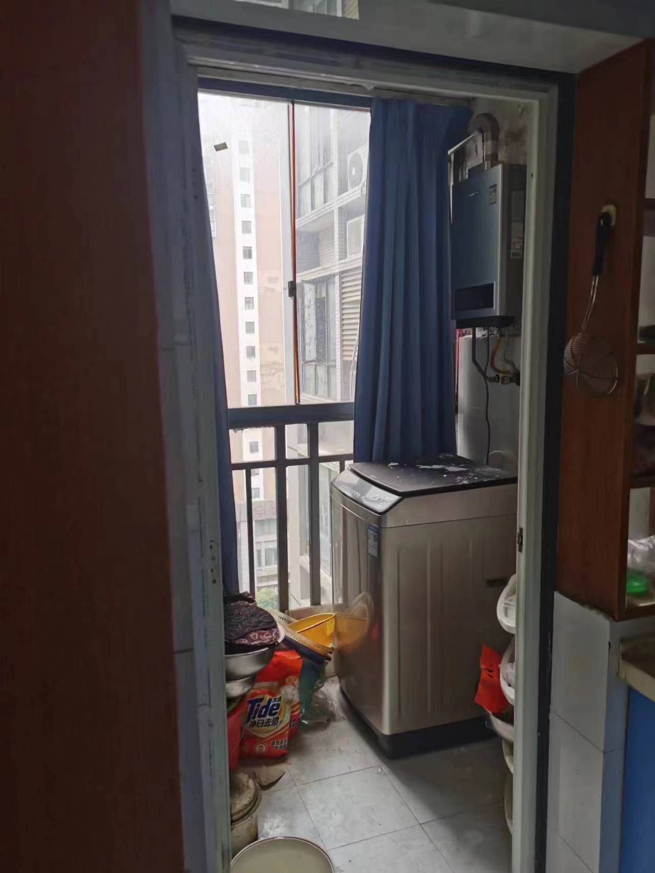 城市风景  2室2厅1卫    48.0万 城市风景  2室2厅1卫    48.0万室内图