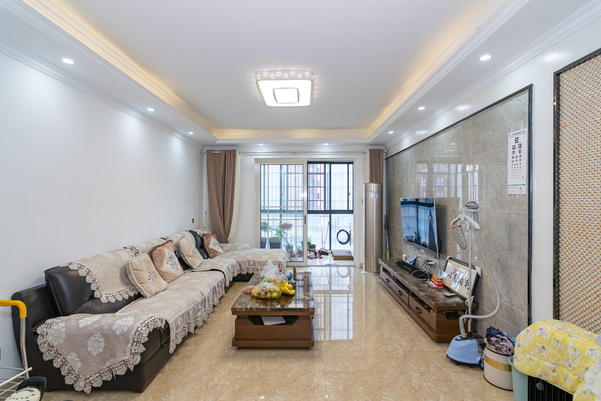 丽景华庭 3室2厅 105.00万客厅
