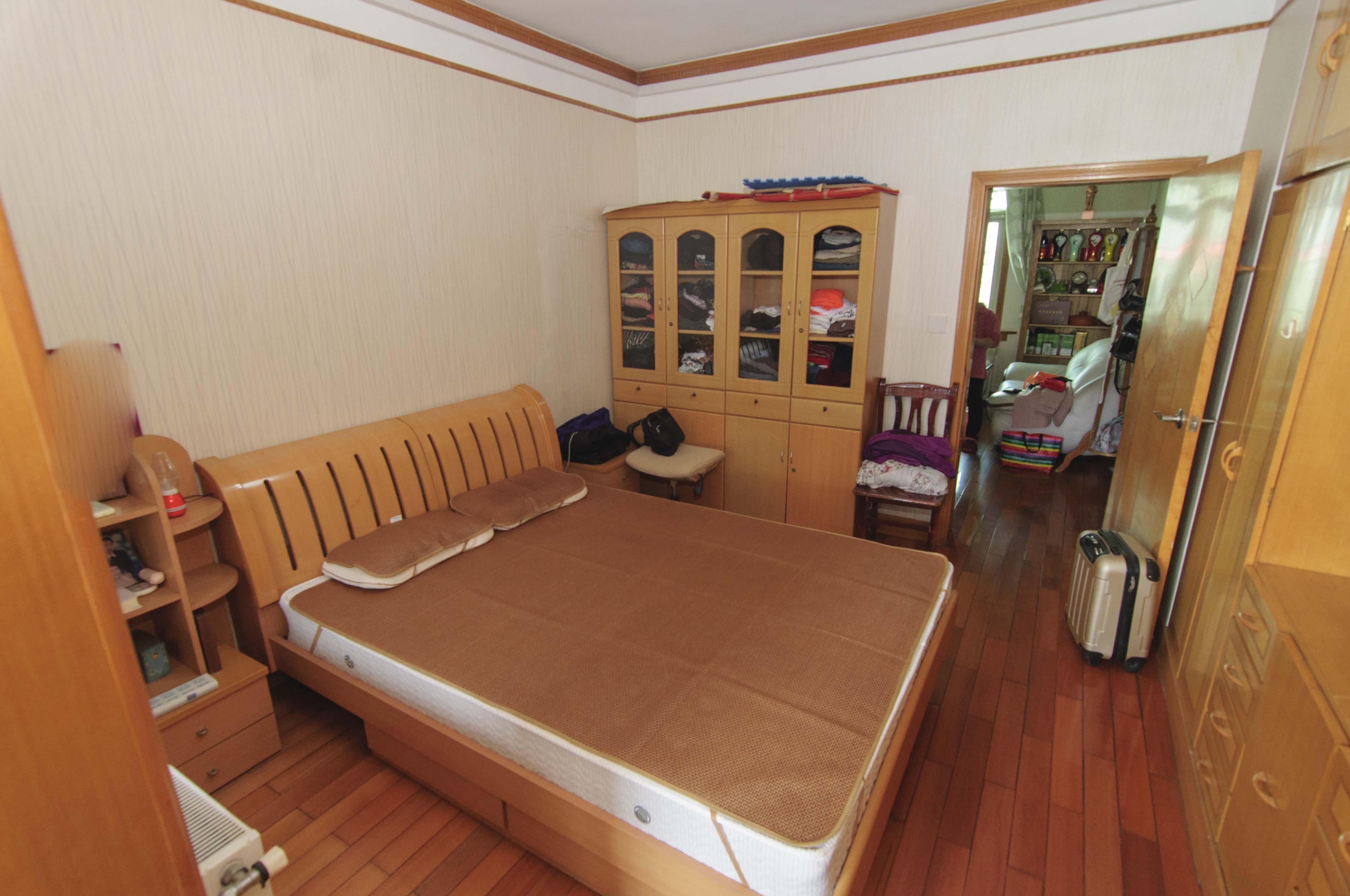 东瓜山二村  2室2厅1卫   58.00万卧室