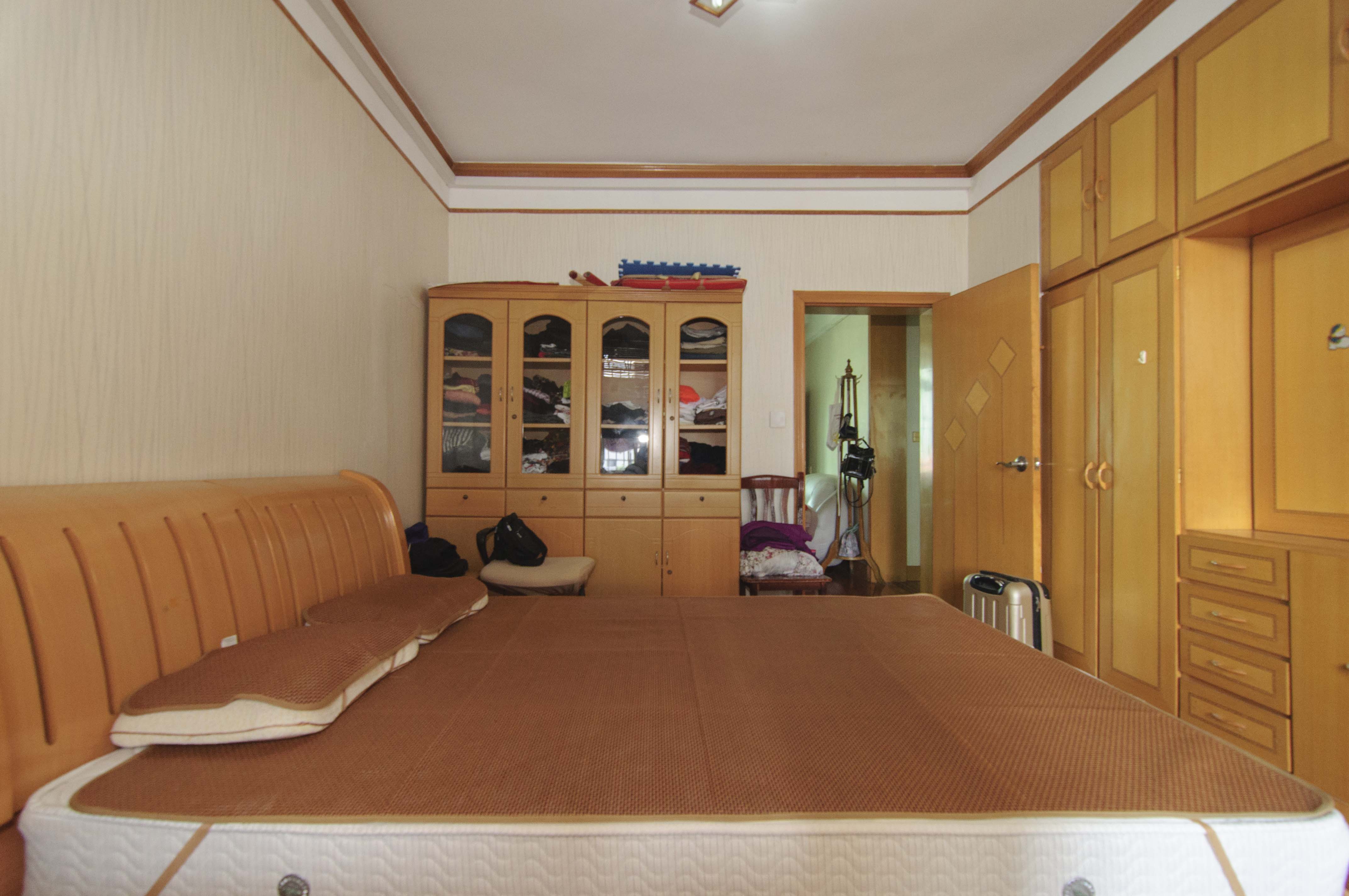 东瓜山二村  2室2厅1卫   58.00万卧室
