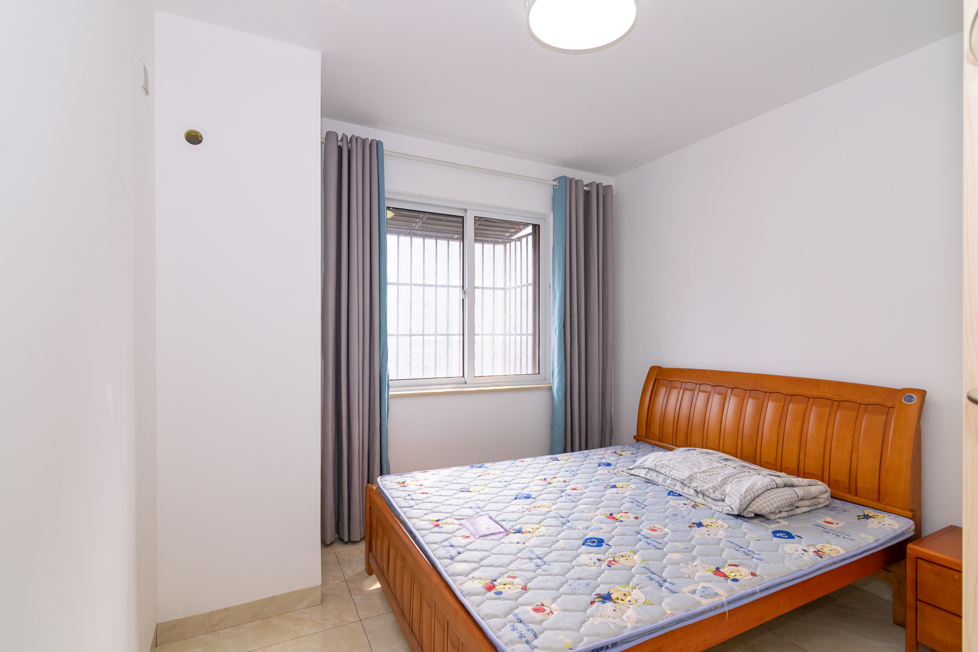 新城国际花都 3室2厅1卫 72.0万 新城国际花都 3室2厅1卫 72.0万卧室