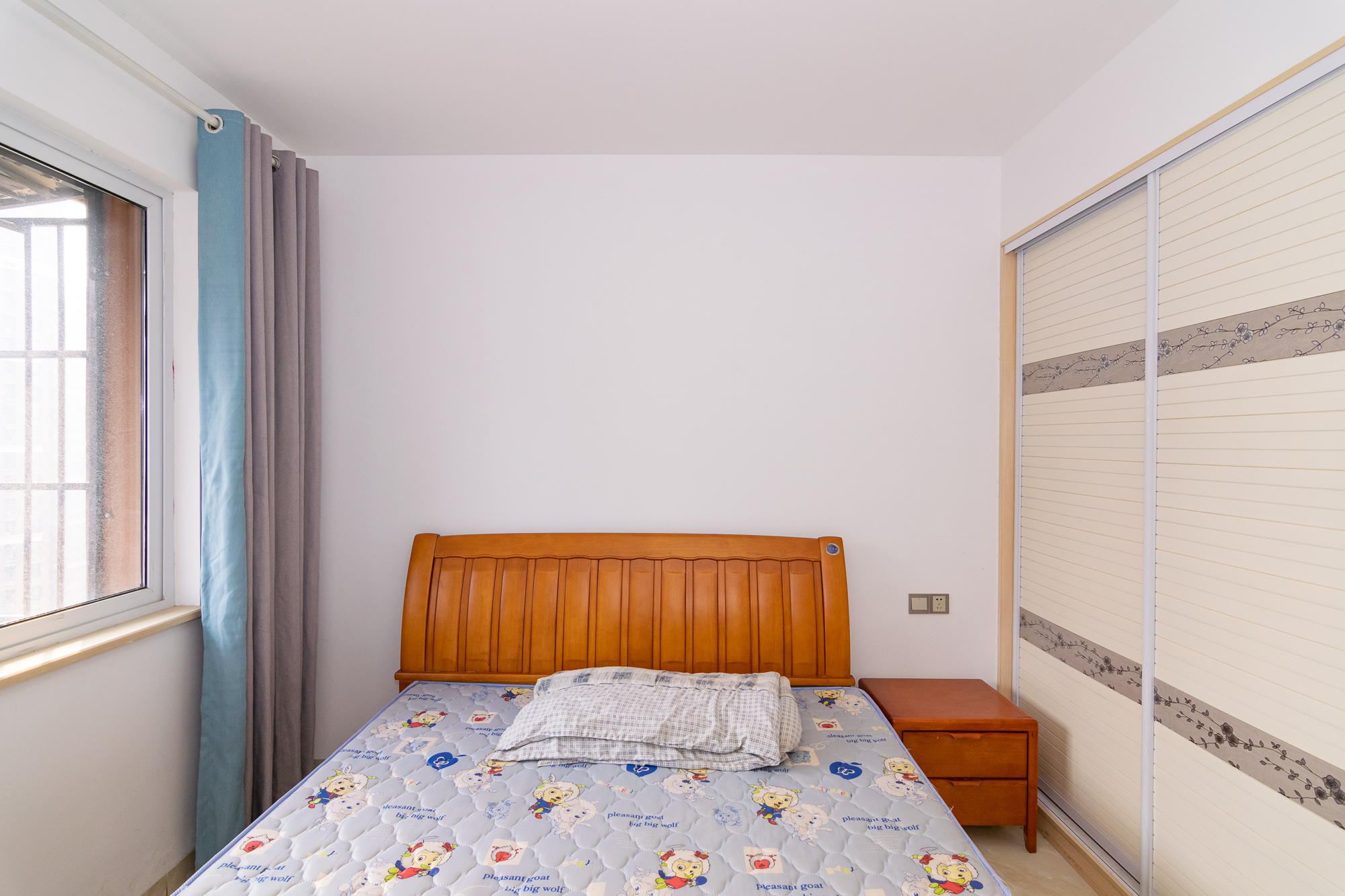 新城国际花都 3室2厅1卫 72.0万 新城国际花都 3室2厅1卫 72.0万卧室