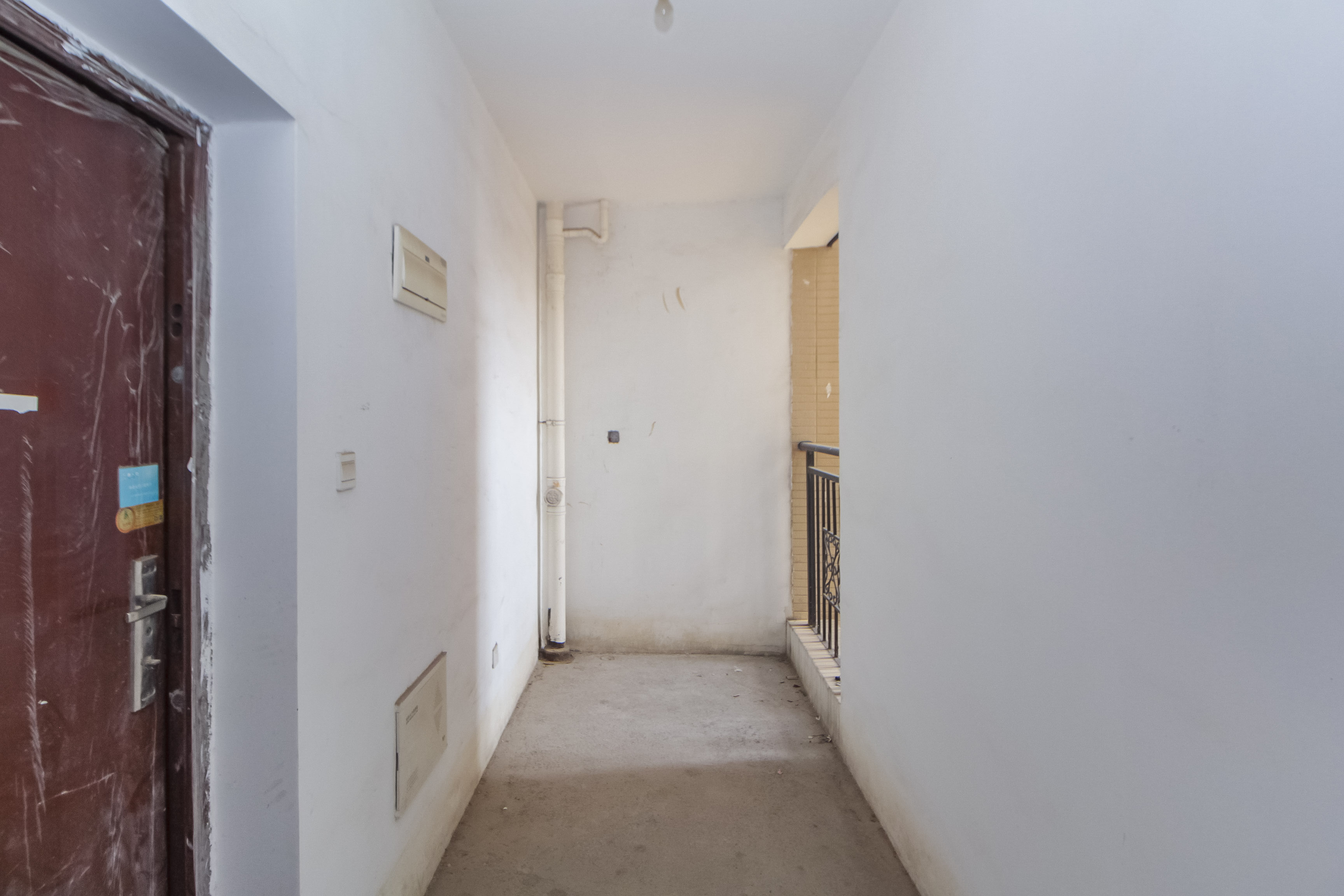 江山帝景雅典  3室2厅2卫    130.0万其他