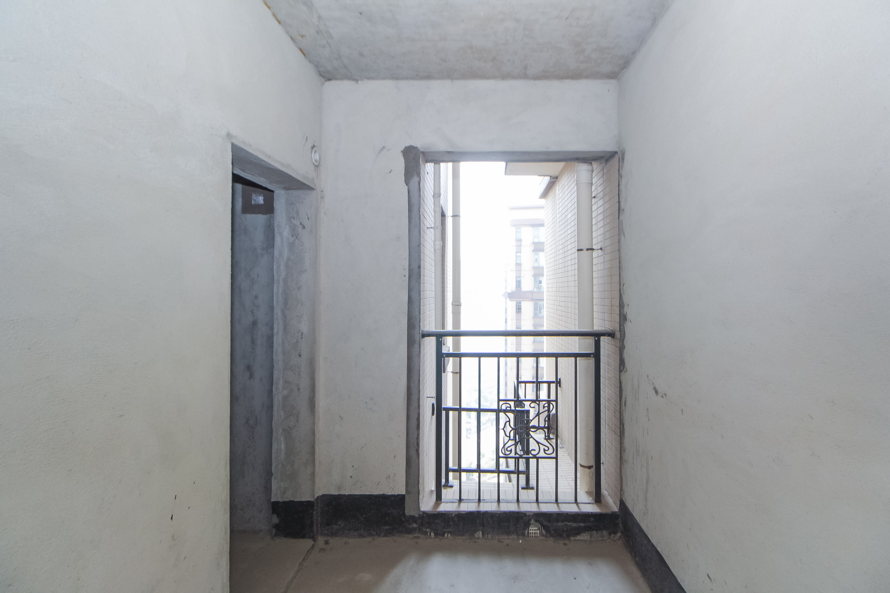 江山帝景雅典  3室2厅2卫    130.0万其他