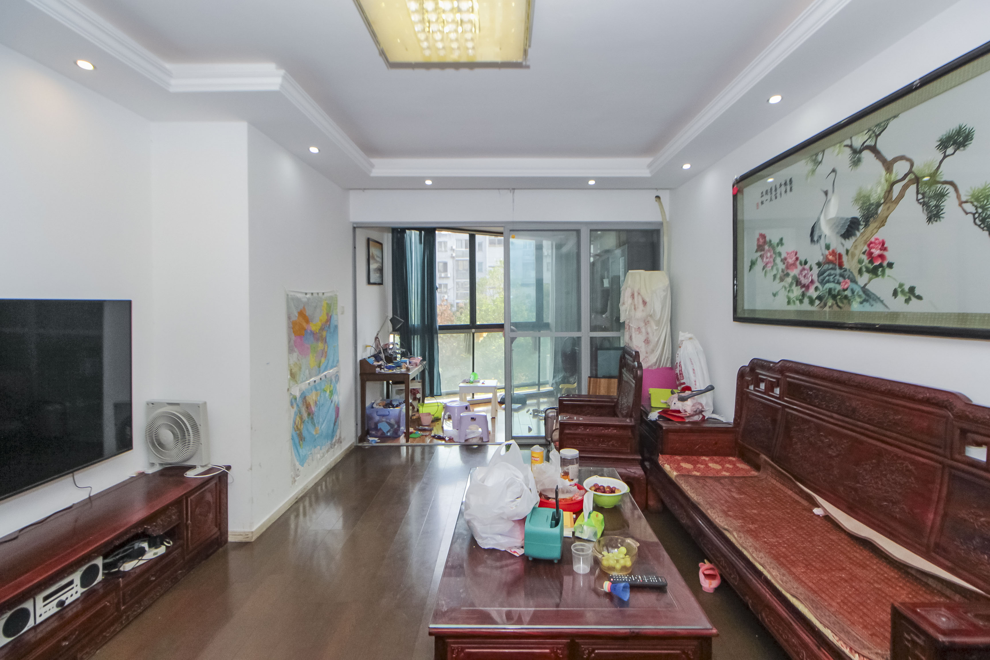 阳光100二期 4室2厅2卫 110.0万 阳光100二期 4室2厅2卫 110.0万客厅