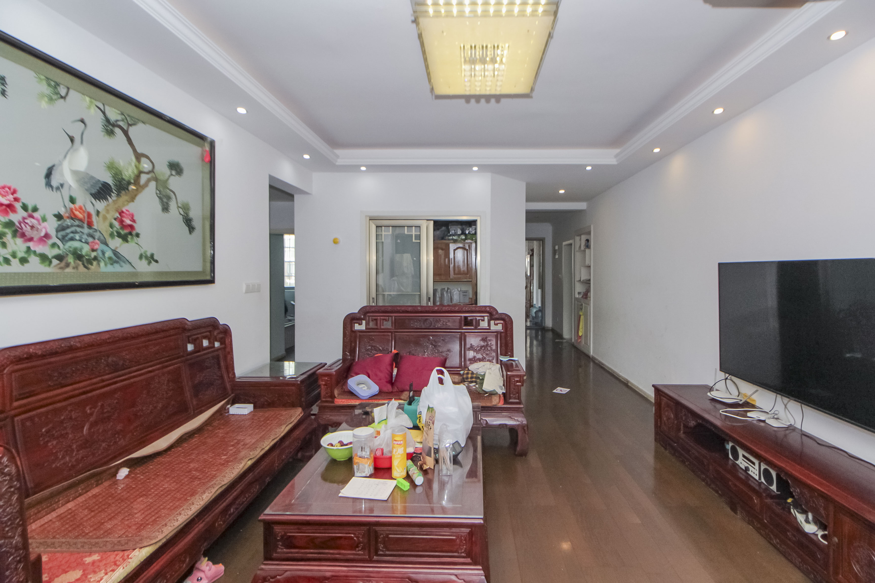 阳光100二期  4室2厅2卫    110.0万客厅