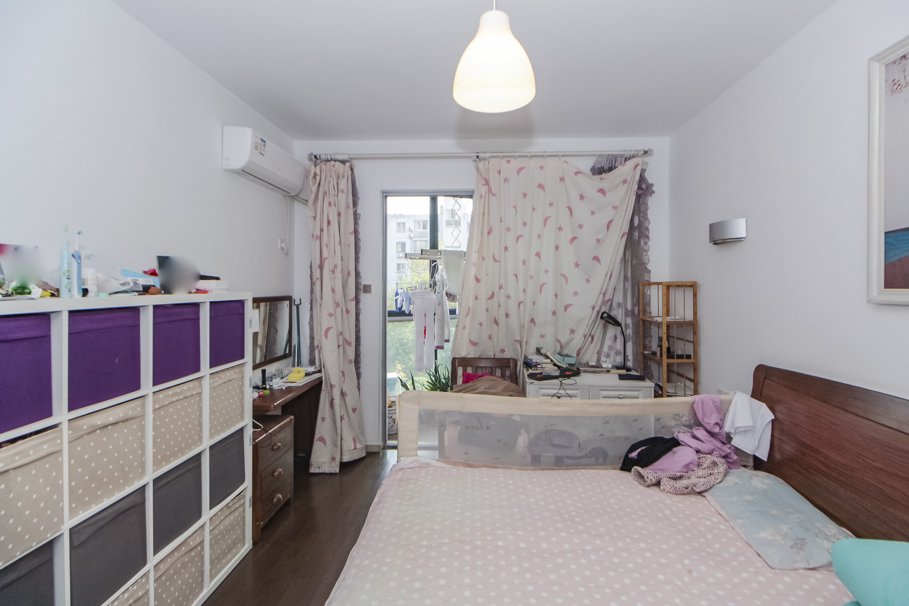 阳光100二期  4室2厅2卫    110.0万卧室