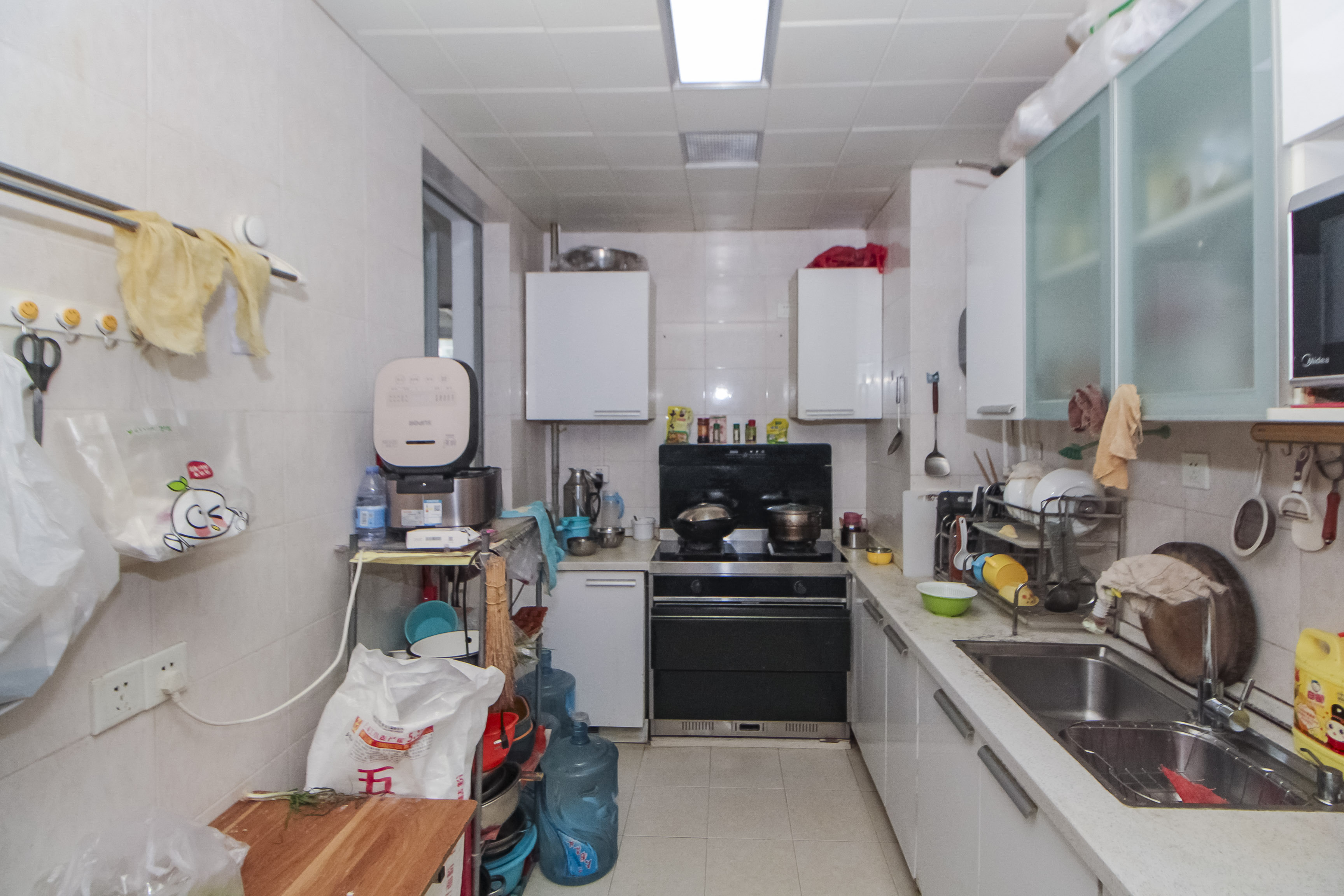 阳光100二期  4室2厅2卫    110.0万厨房