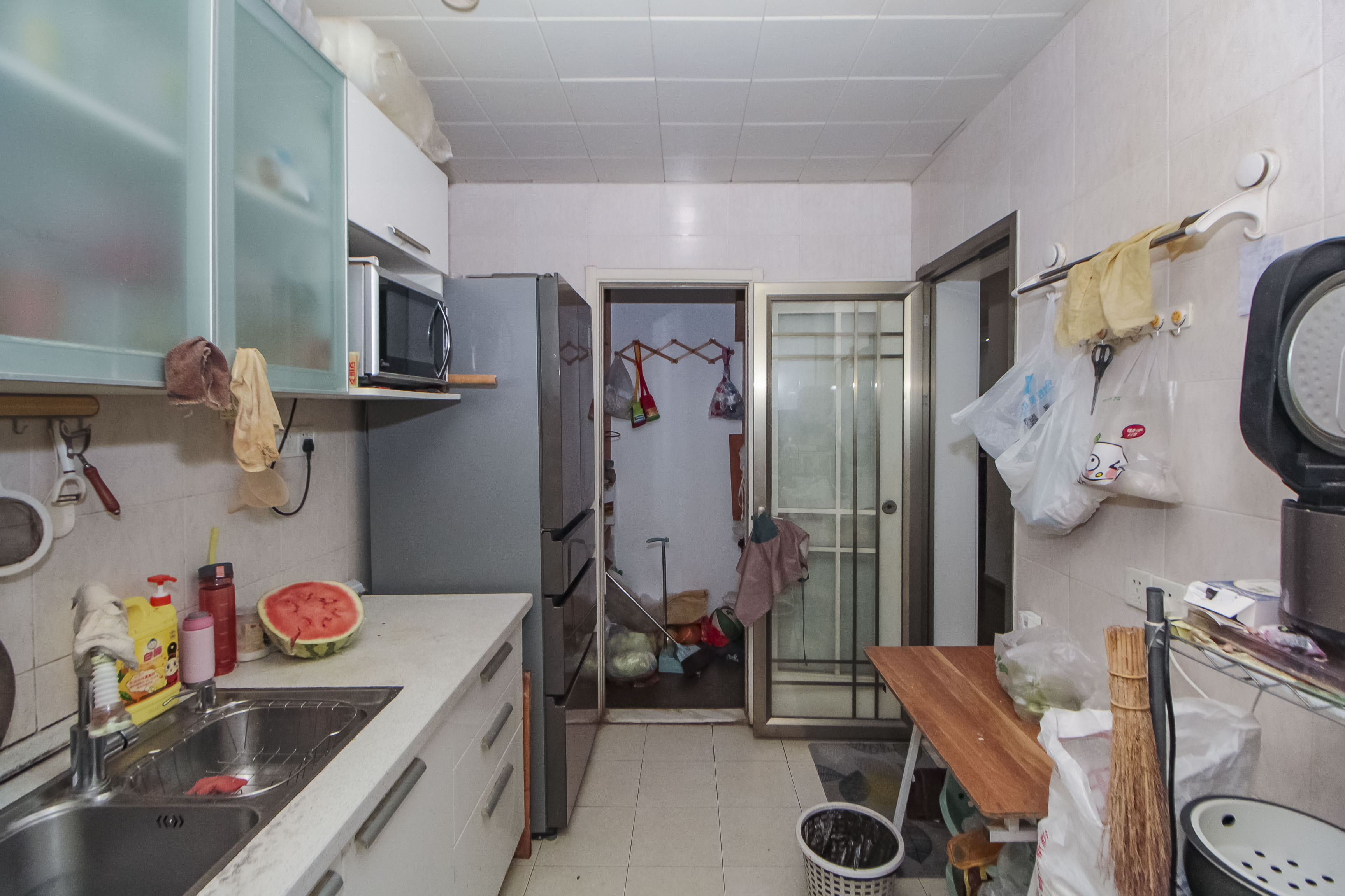 阳光100二期  4室2厅2卫    110.0万厨房