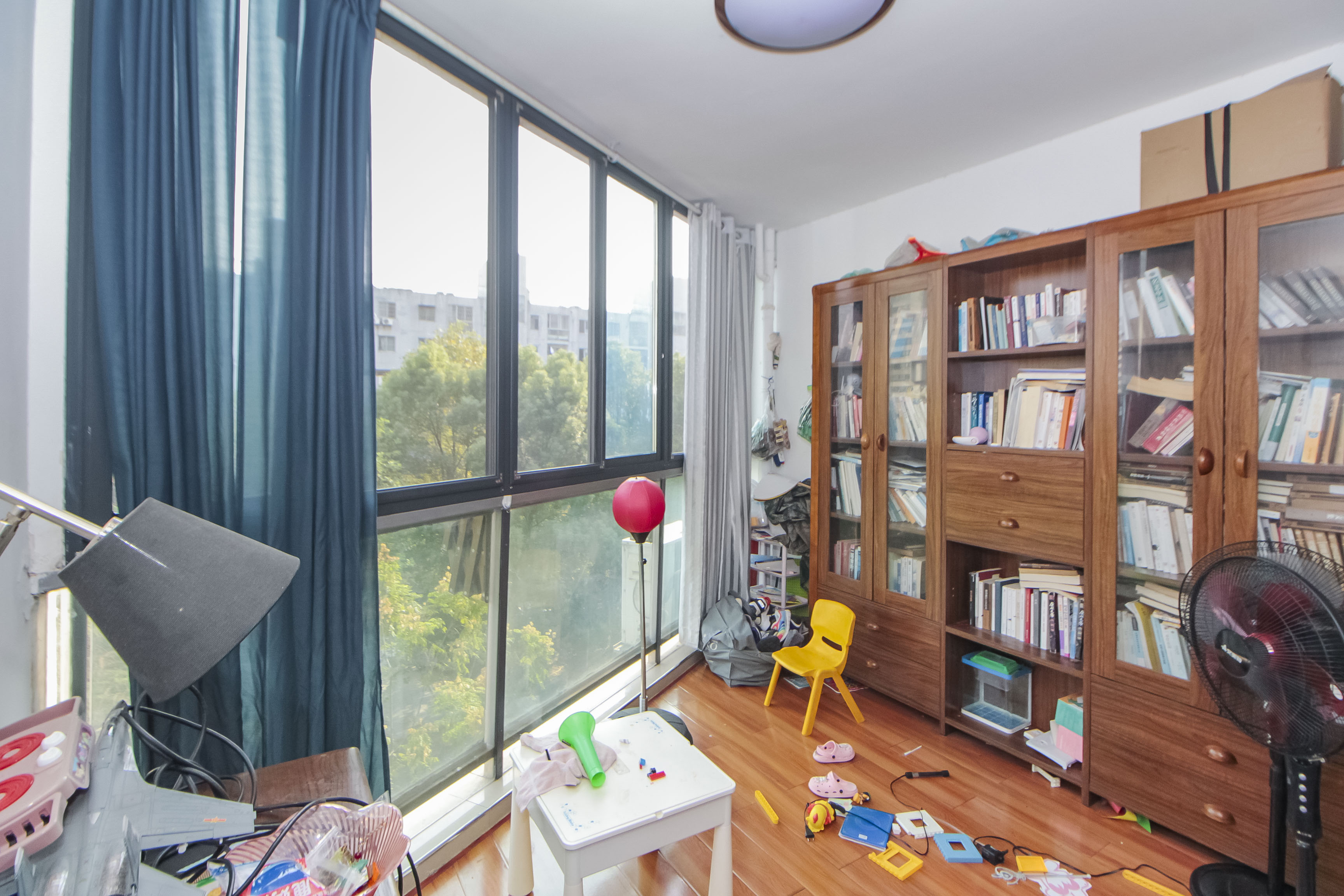 阳光100二期  4室2厅2卫    110.0万其他